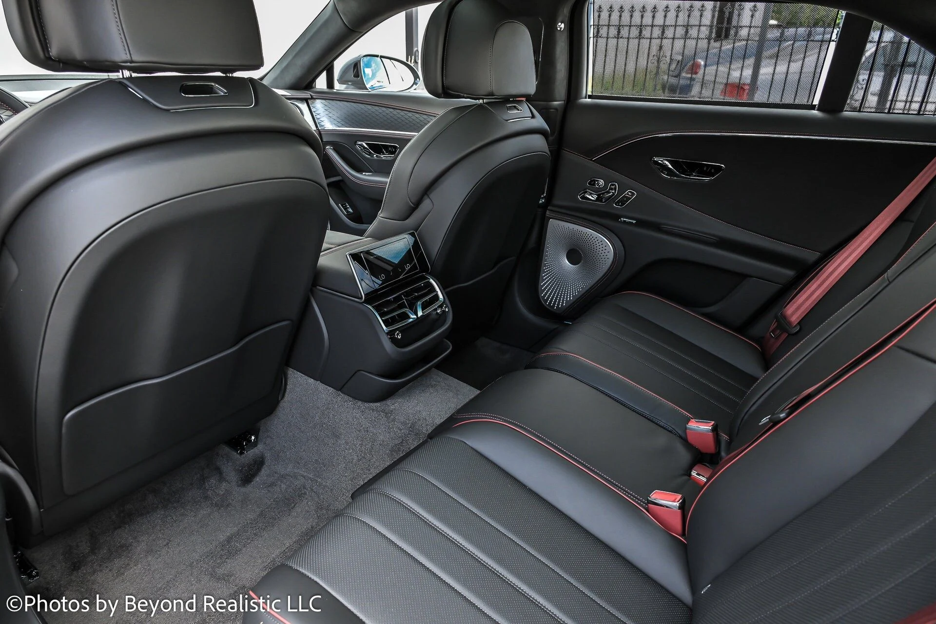 mph028_1996705613_625e26095d159a72709ce9b40dd2247ax_6a1fb528a0