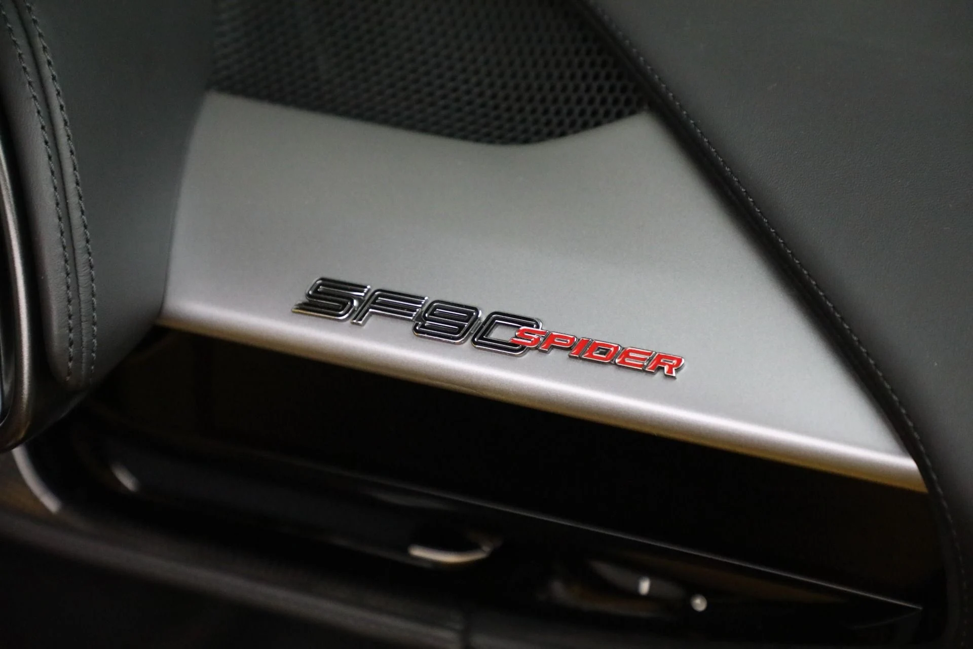 mph028_1997994122_Used_2022_Ferrari_SF_90_Spider_530f07f0bc