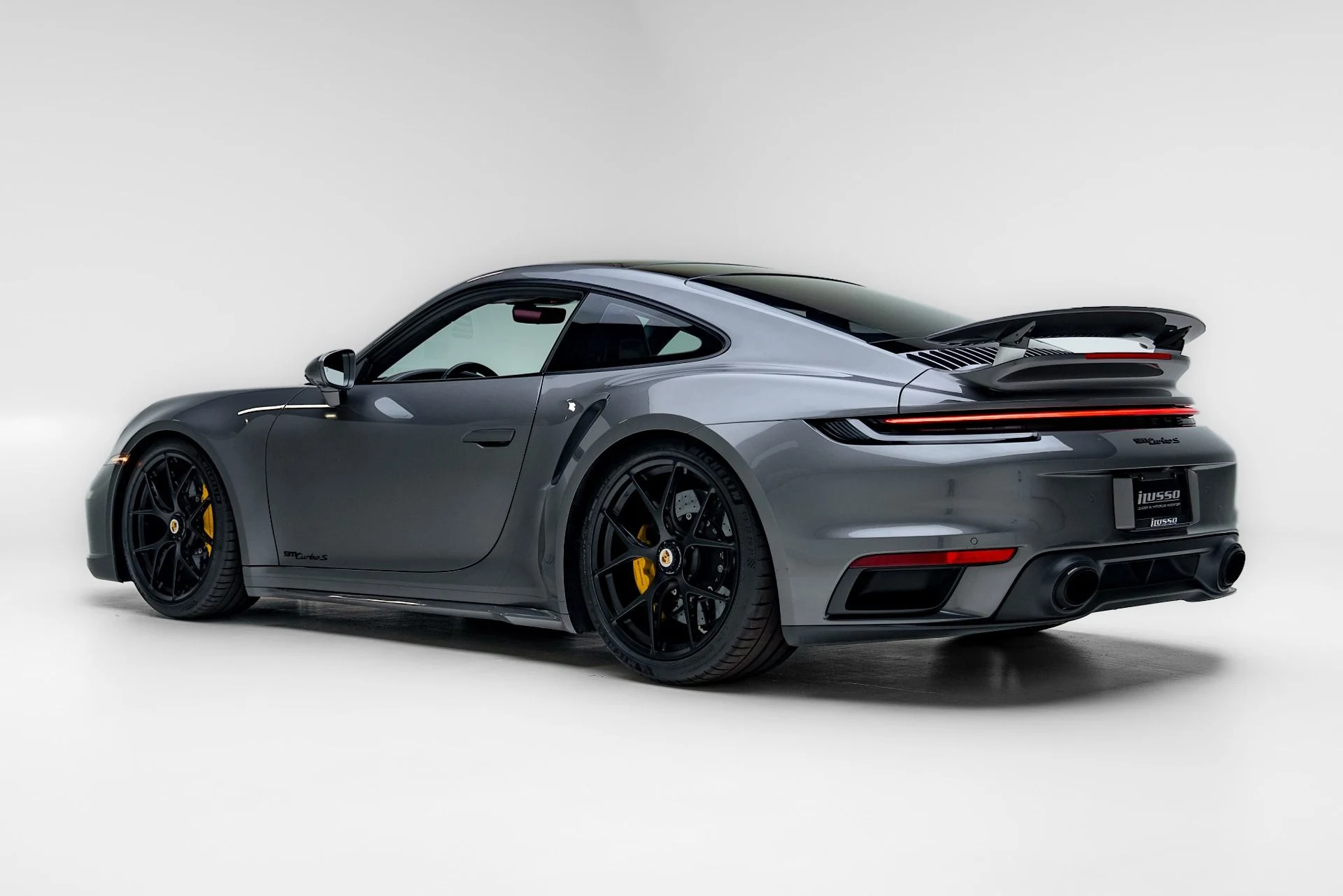 mph028_200631690_Used_2021_Porsche_911_Turbo_S_1778698810_3f4a20d50d