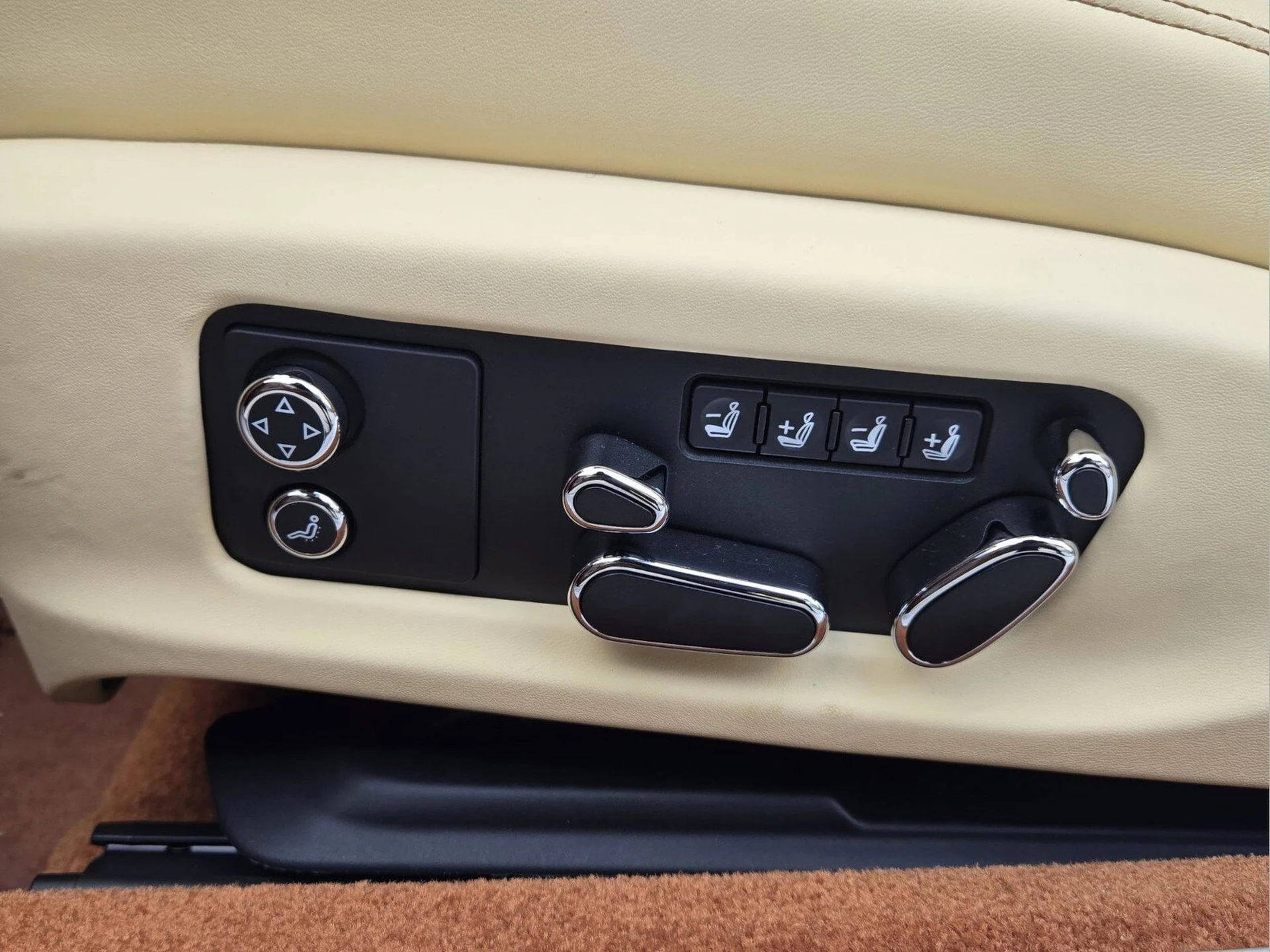 mph028_2013655886_4489a95b165ef8353232f235e8fe2eedx_7cbdad41e0