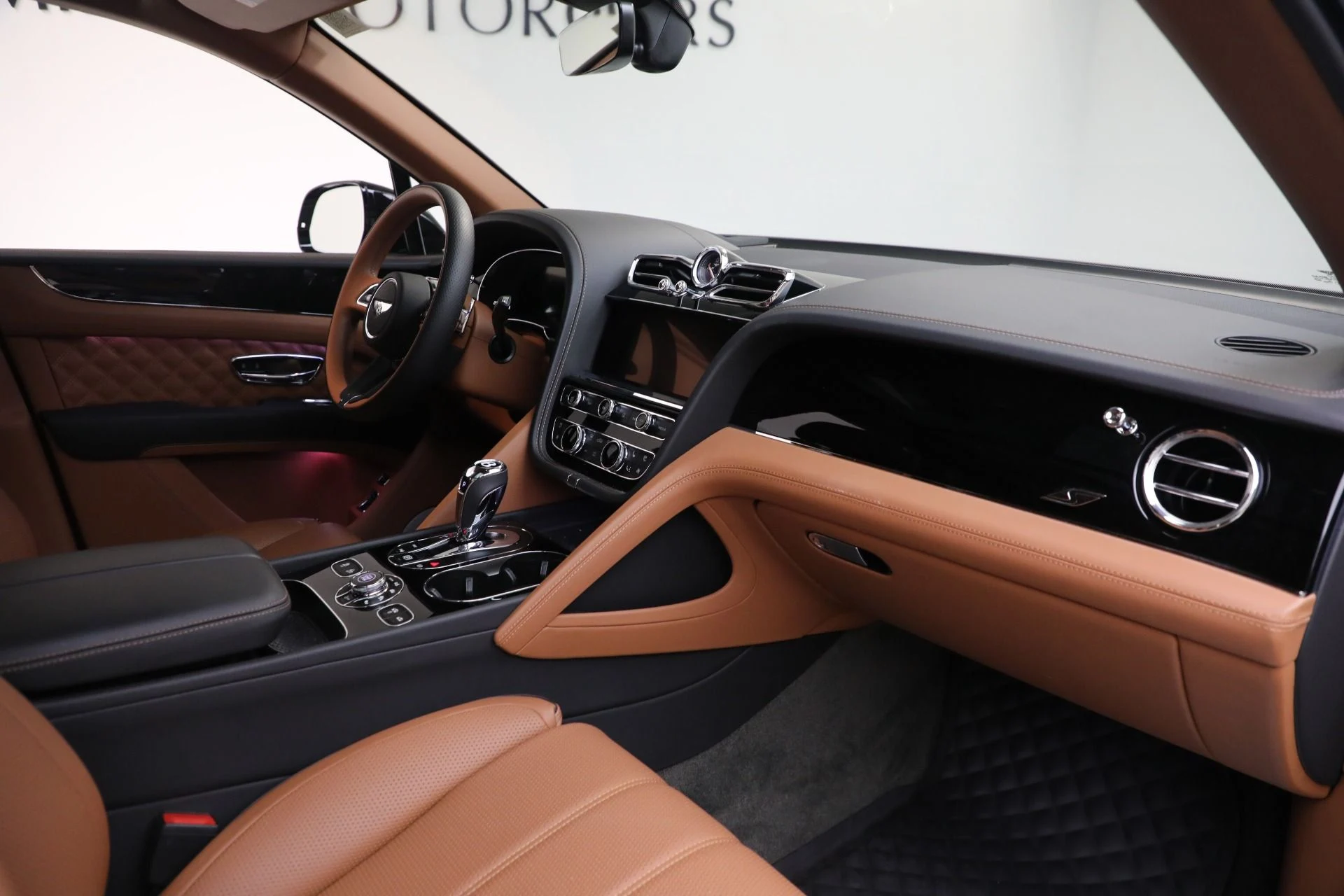 mph028_2014275538_Used_2023_Bentley_Bentayga_S_V8_76def47587