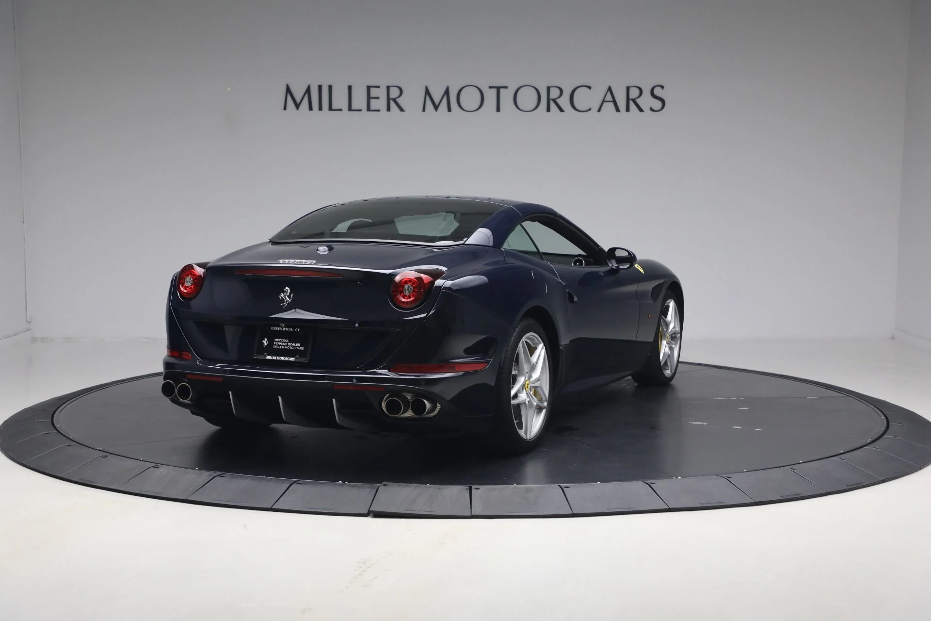 mph028_2032626723_Used_2016_Ferrari_California_T_1779313485_1f9011cfaf