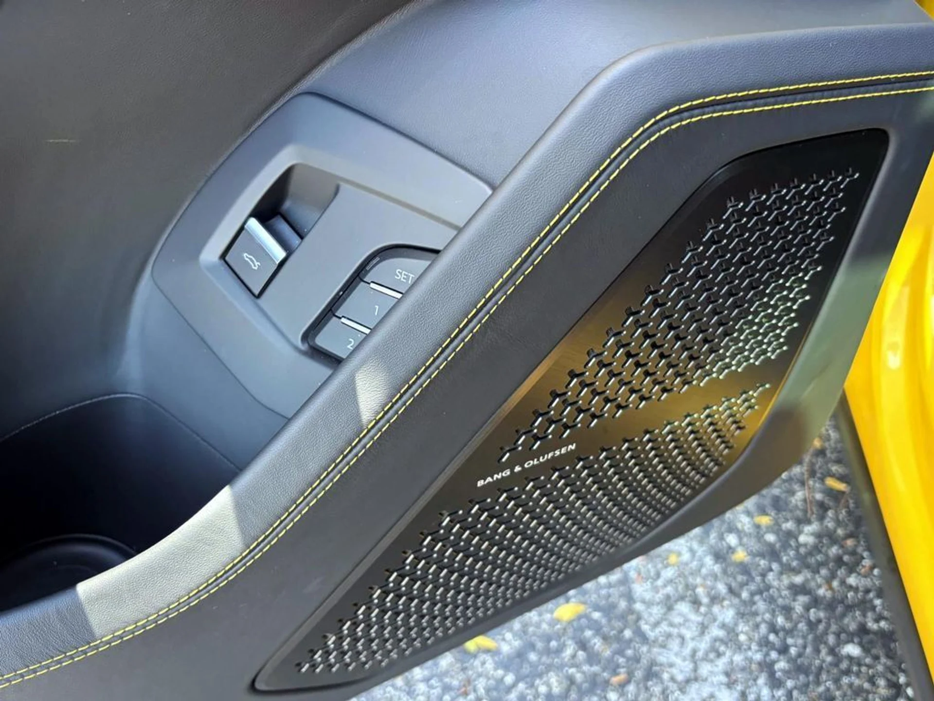 mph028_2033885530_c235f61bf291c46999514a8d89ff4755x_cdfb6012db