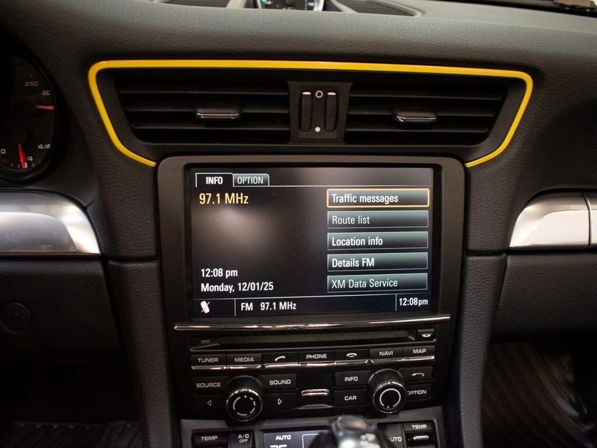 mph028_2037048442_6259744cc45d49c3edac4b79e5ca58bdx_fcc8b477b9