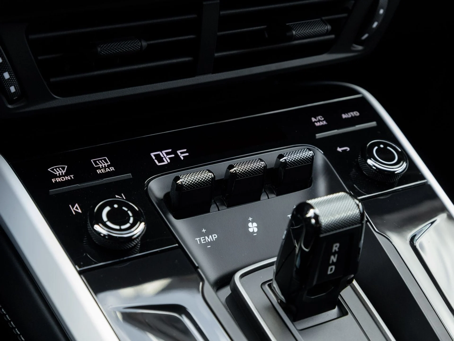 mph028_2038524660_29_ebeab1b672