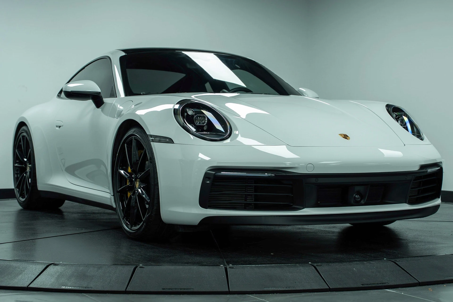 mph028_2042385785_image_29_6d237515d2