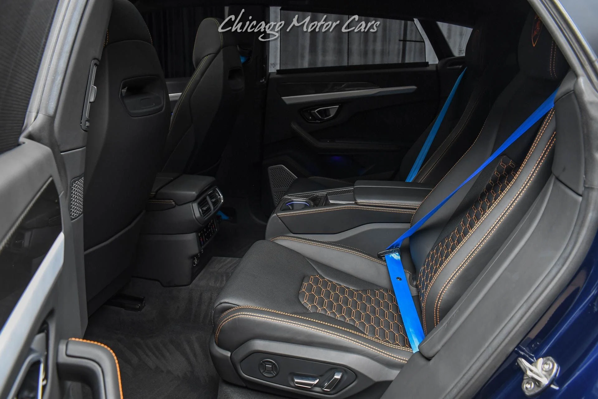 mph028_2045299955_13390_p29_l_0f58df5b0c