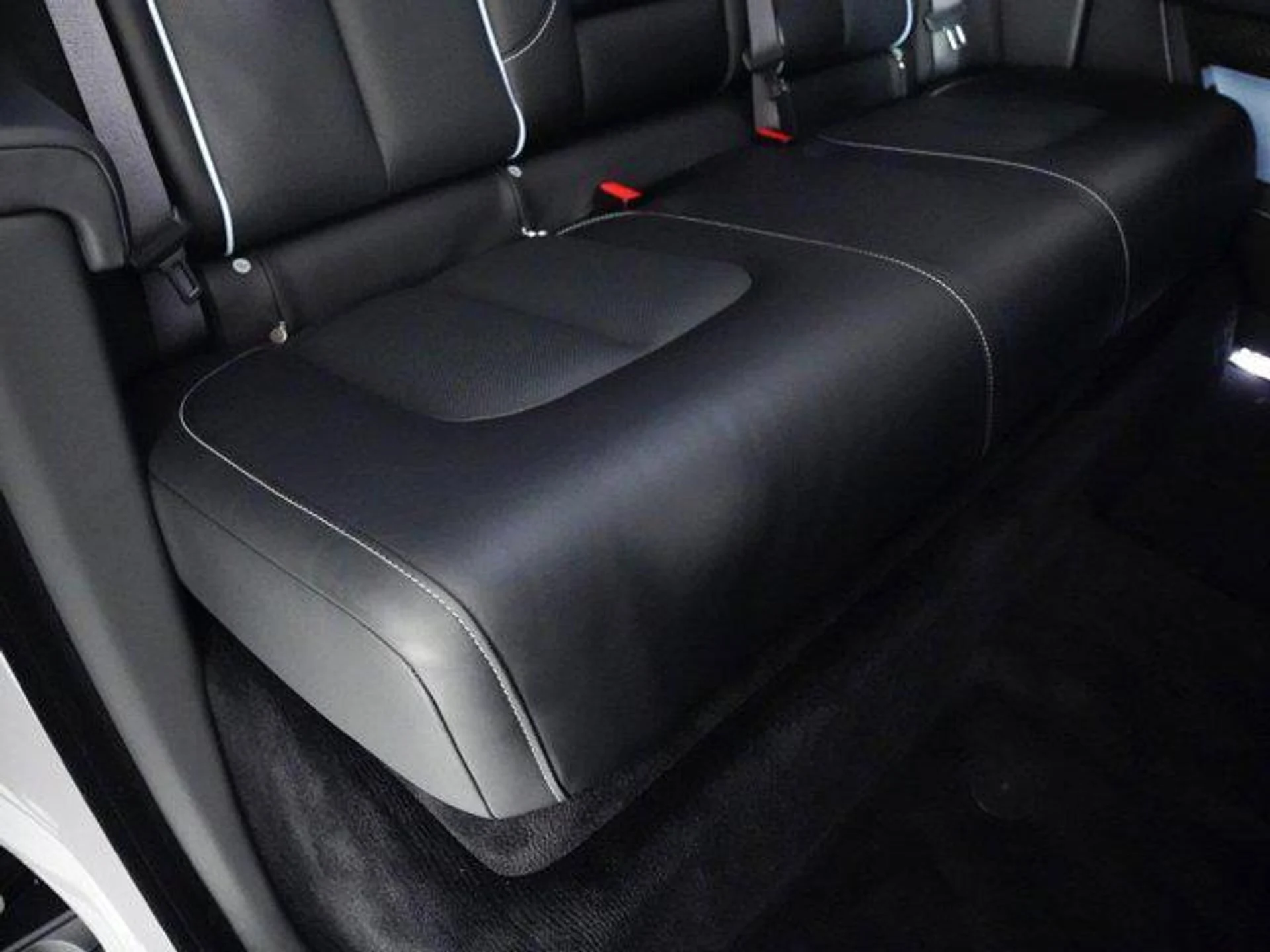 mph028_2048571018_mn_Ya8_Y8nyu_S_Nz_N_Fhkce_S7_ZS_Dby_A_5df081b297