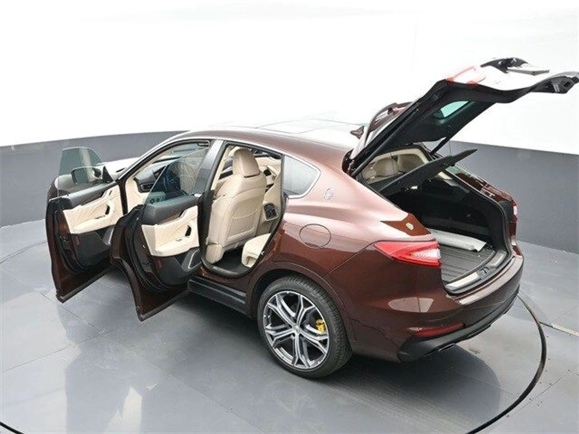 mph028_2056167221_678d645d25717692f588fb170b5ff192x_92fb93f4ab