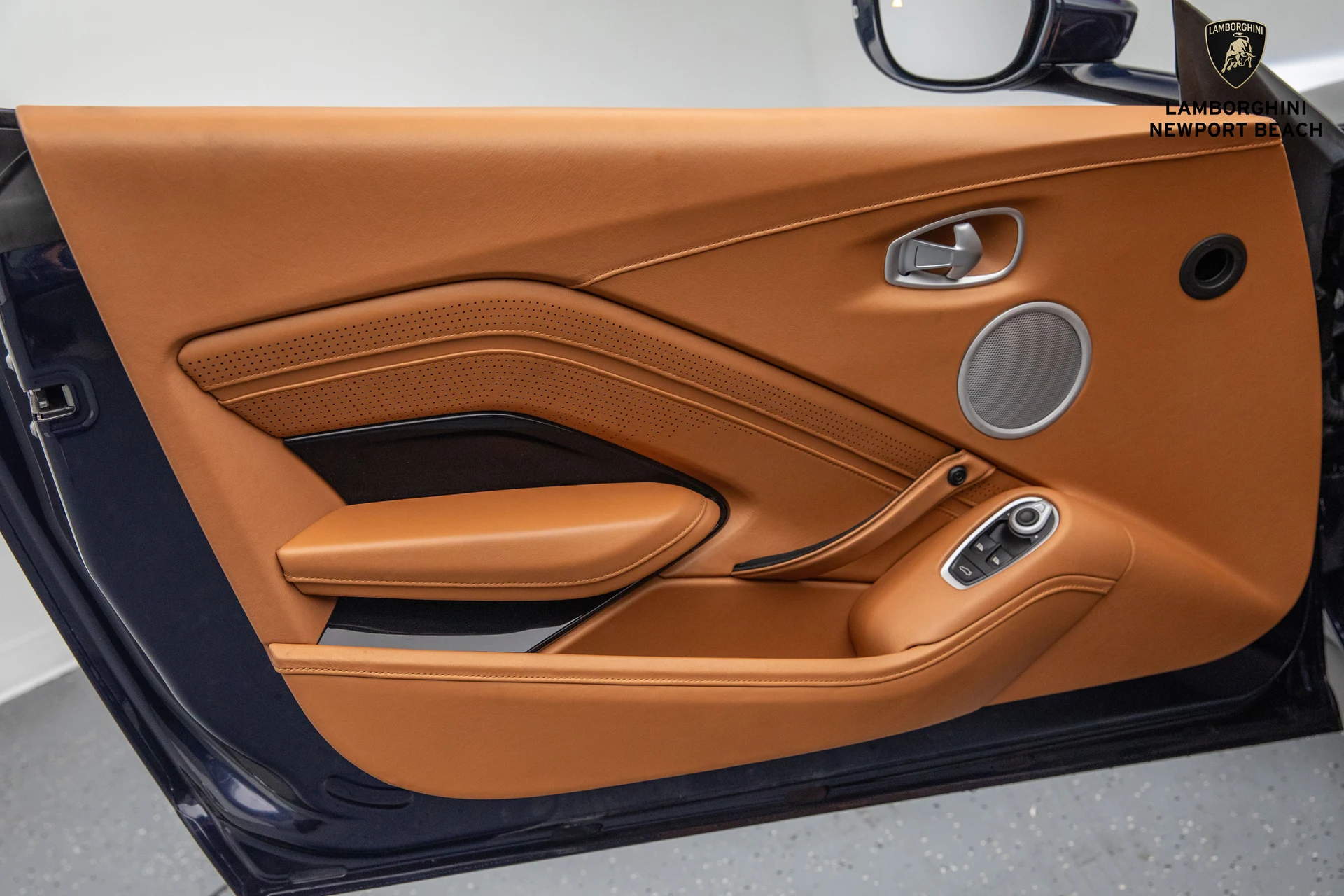 mph028_205638279_a357caade01101adc006ee70afb1c388_261ad24c77