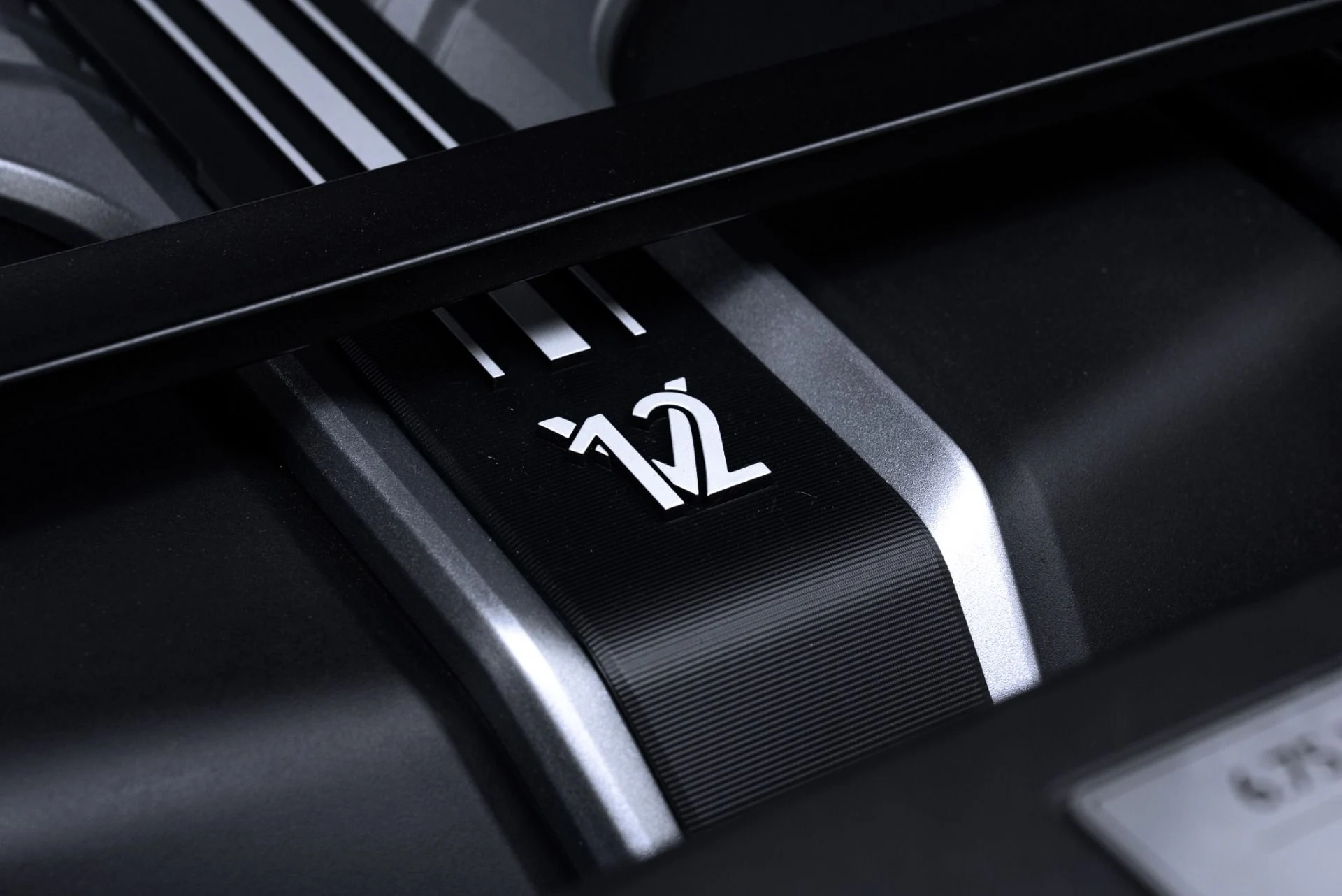 mph028_2056705699_Used_2023_Rolls_Royce_Black_Badge_Cullinan_1775515525_61f928a6b0