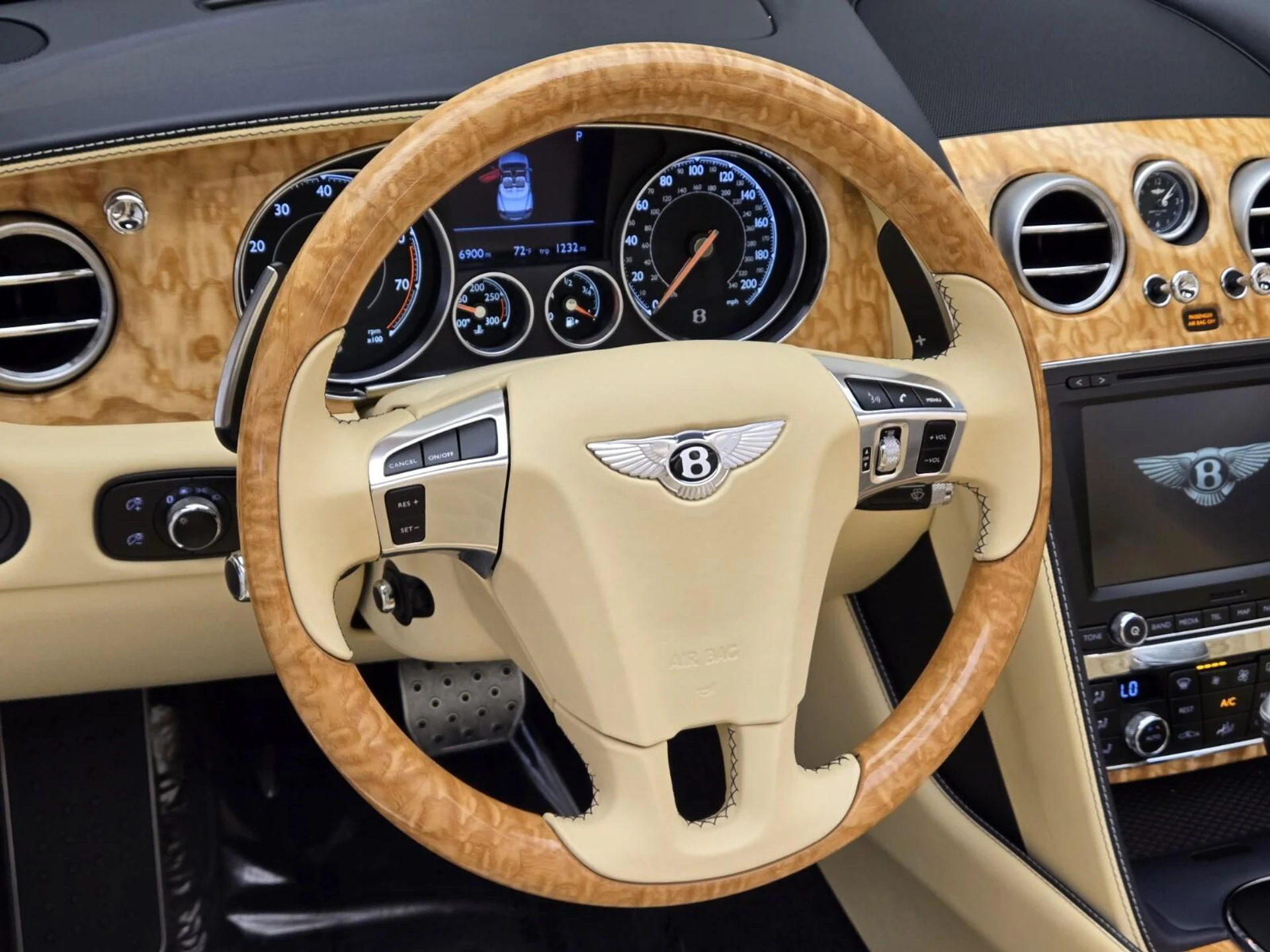 mph028_2060888586_Used_2016_Bentley_Continental_GT_V8_1771052445_6bf6786a64