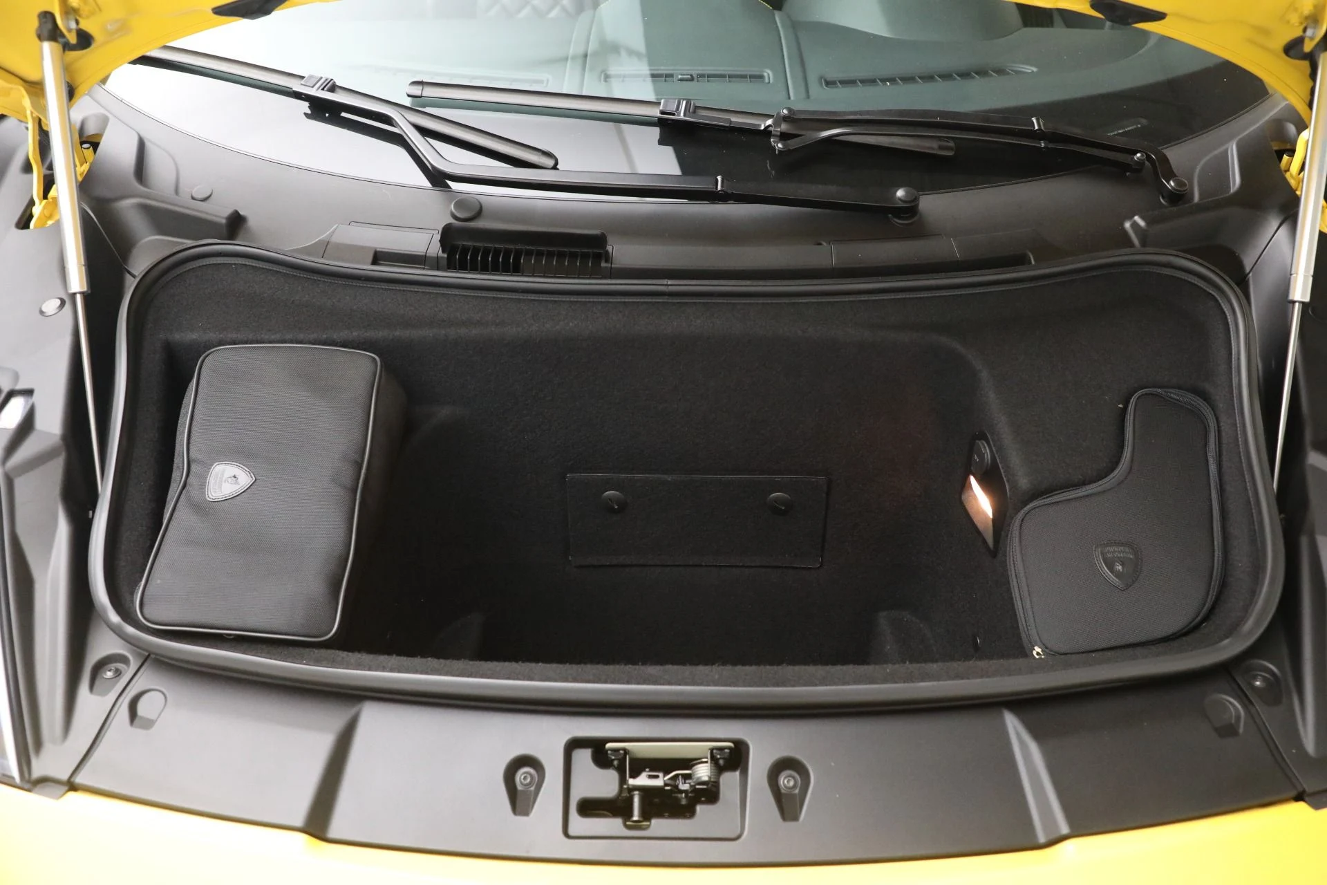 mph028_2073041455_Used_2011_Lamborghini_Gallardo_LP_550_2_0f08885dea