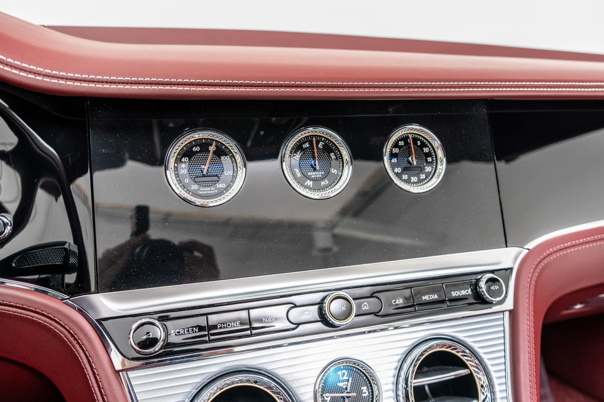 mph028_2073634180_Used_2020_Bentley_Continental_GTC_V8_Mulliner_Front_Seat_Comfort_Specifications_Naim_Audio_1786125388_68a834b102