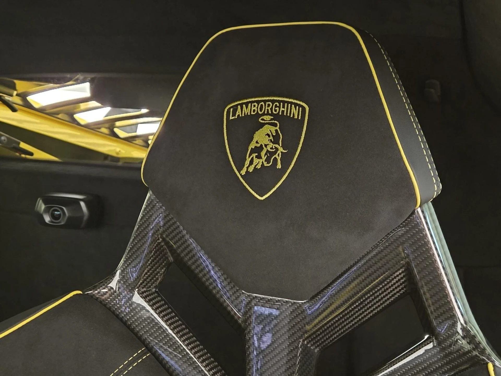 mph028_2080584733_Used_2022_Lamborghini_Huracan_STO_1755758937_bcfb7ef705