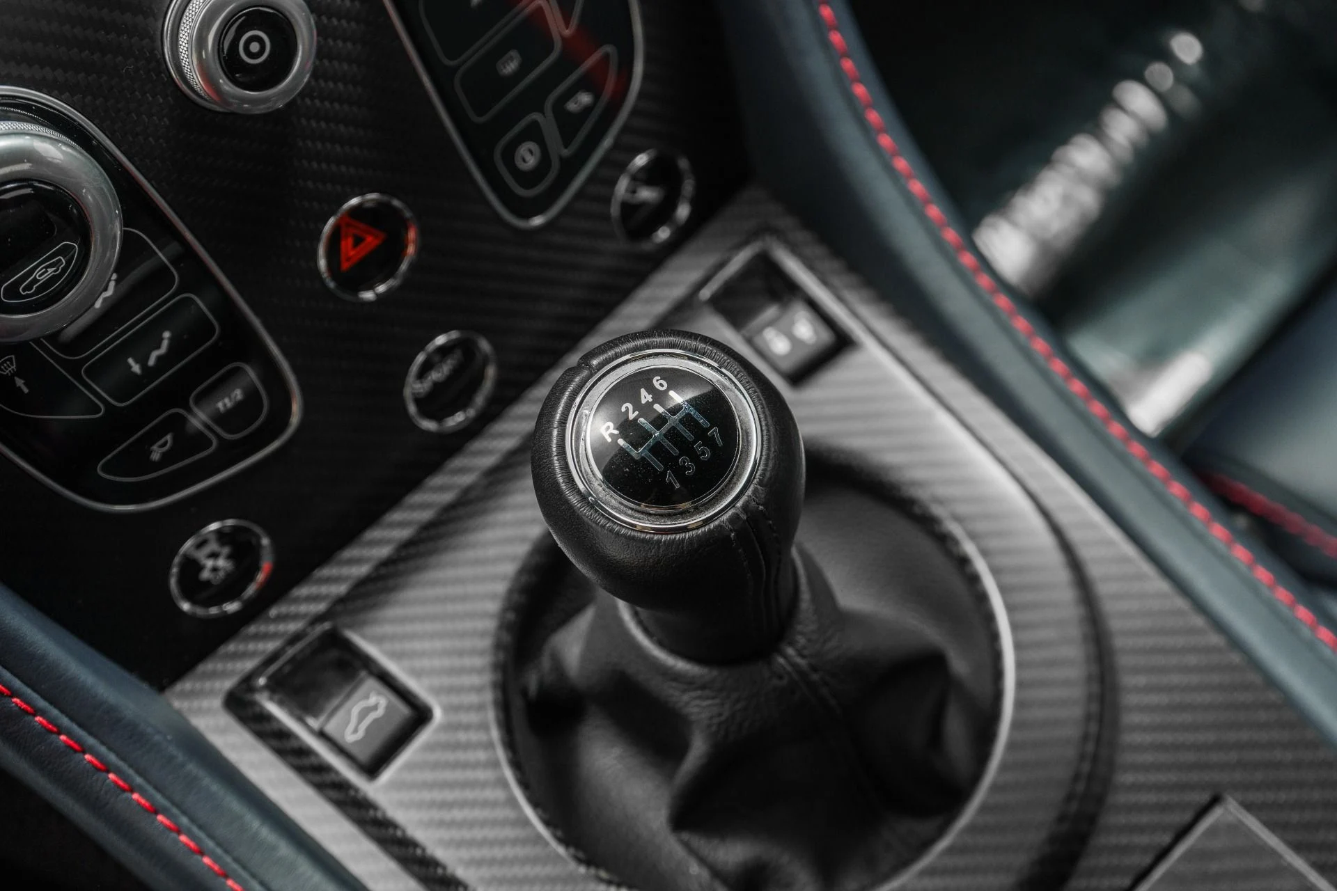 mph028_2082130122_Used_2017_Aston_Martin_Vantage_V12_S_7_Speed_Manual_Highly_Unusual_Spec_Gorgeous_1772489641_3cffc7e543