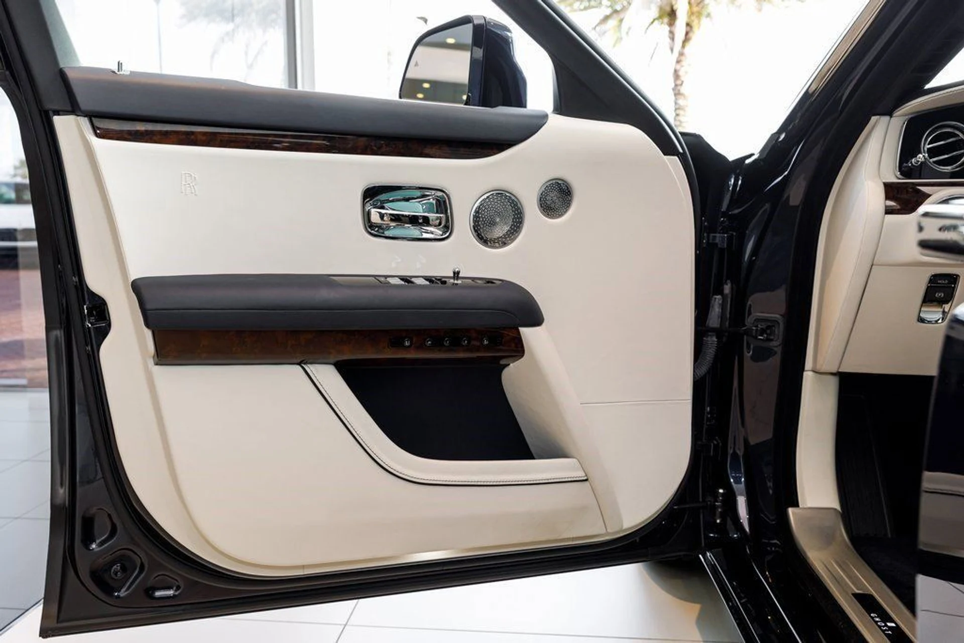 mph028_2082820345_aba3ddbfb57cbbe79932d88a65e56dc9_1b033b6ffe