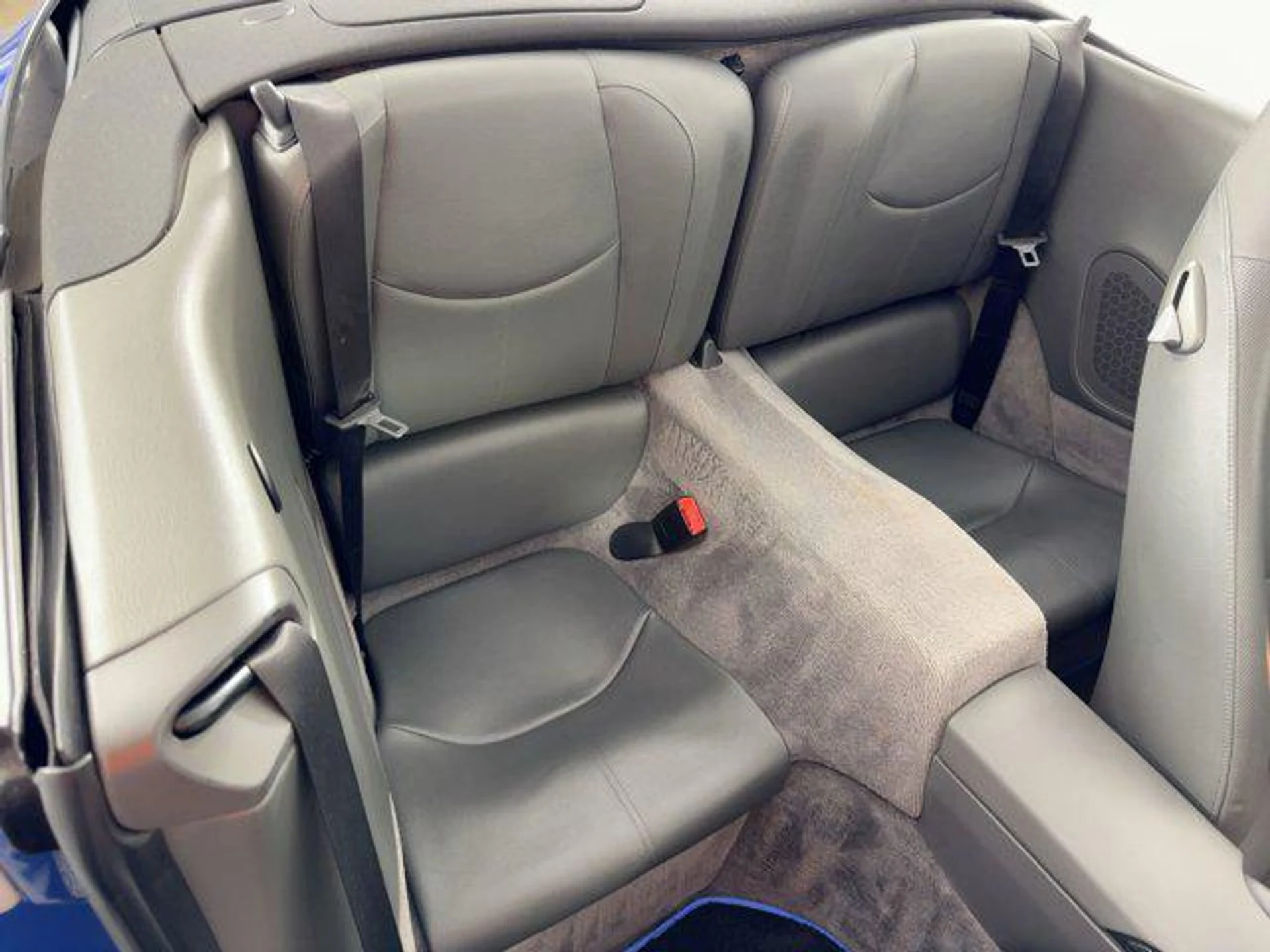 mph028_2083863379_CH_Ex6_JP_w_G_Fn_Pz6_O_Ca_SD_u1k_H_Sw_dd0b1107ac