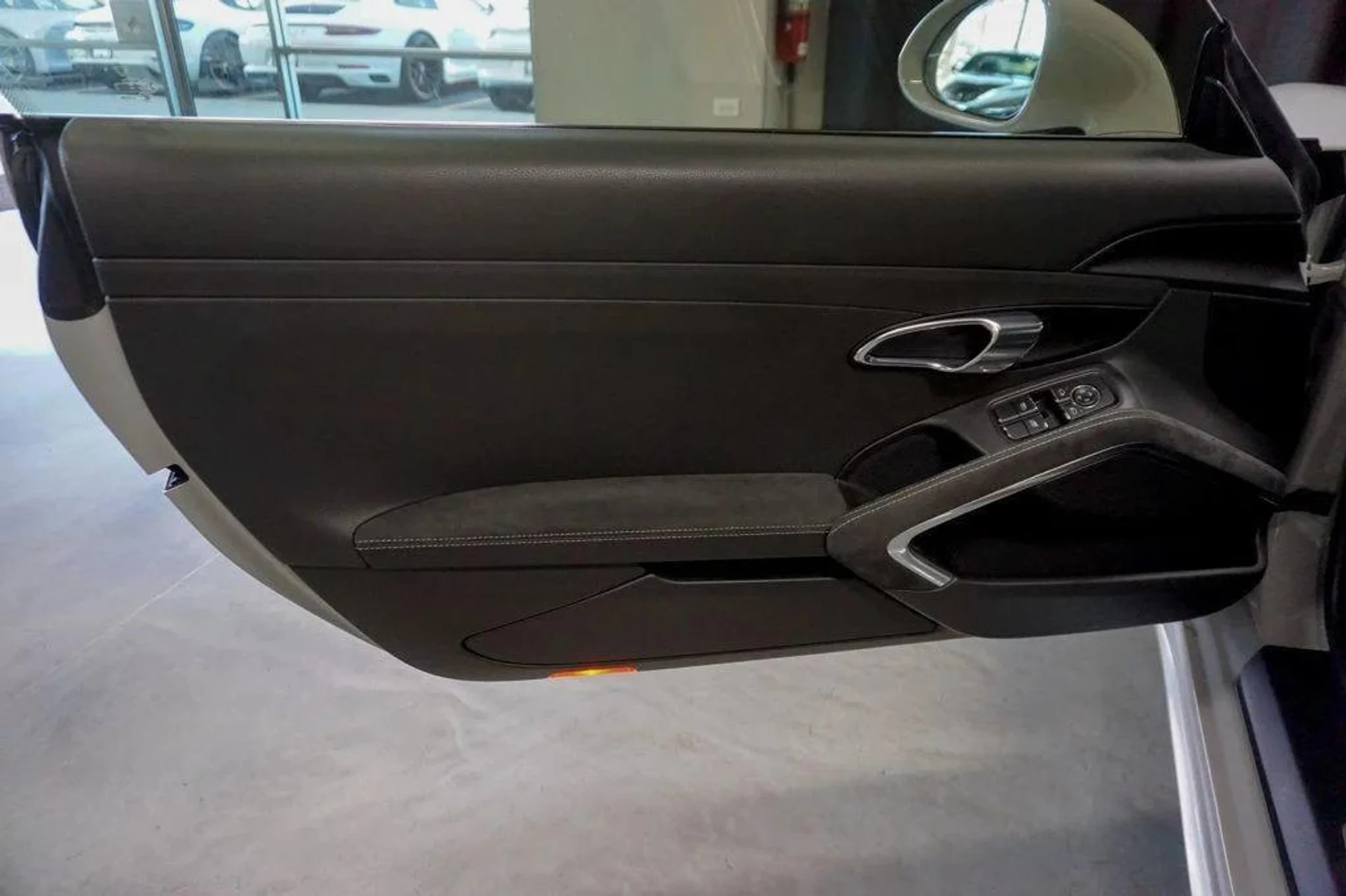 mph028_208553861_x5q_Eo_VIZW_9_Pp_Z_Iys0_H66g0n_E9zs_70cafc0b1b