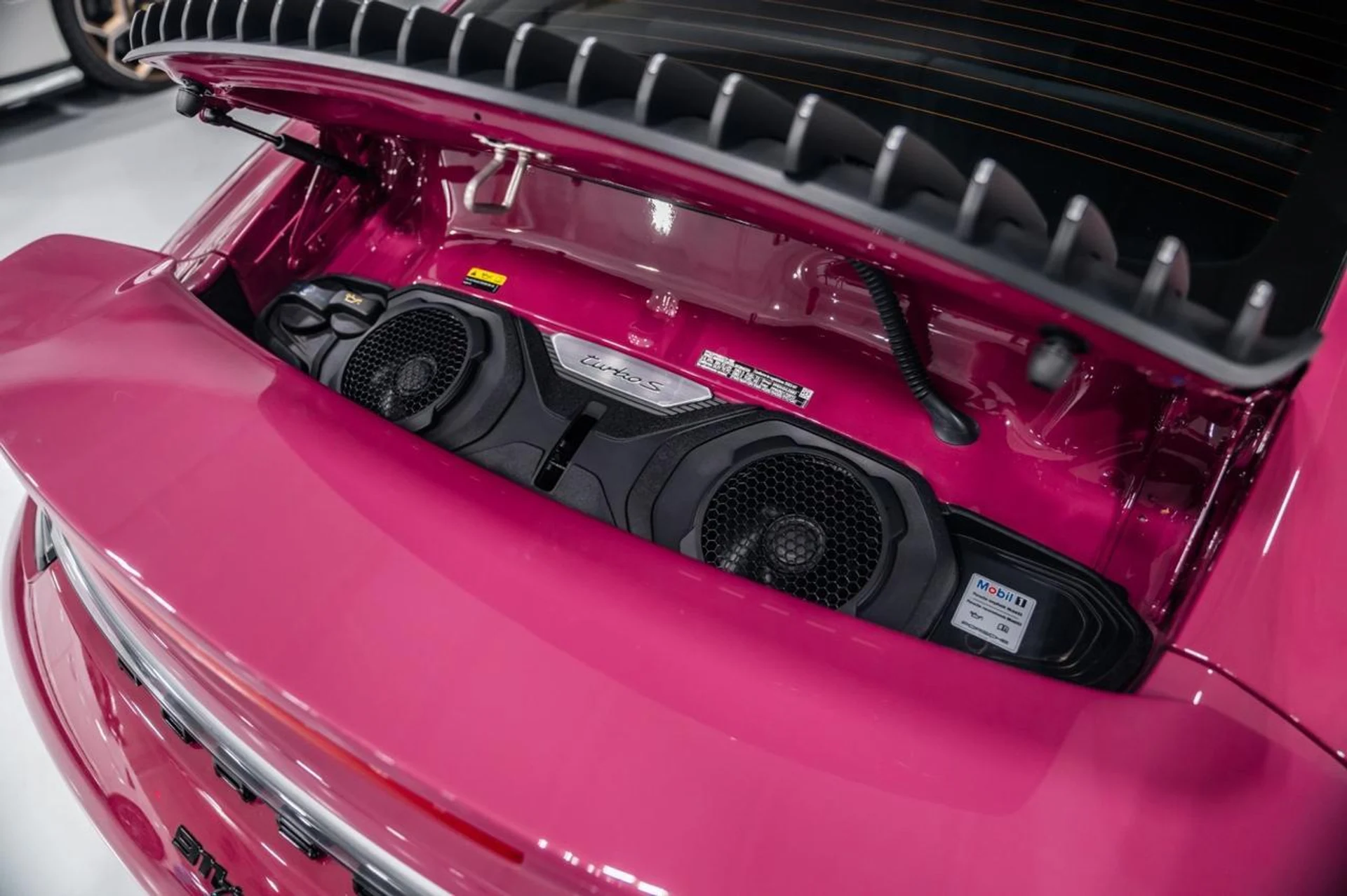 mph028_2085814167_29bebdf5b386995f856ffe070b9a7de7_c8398e0365