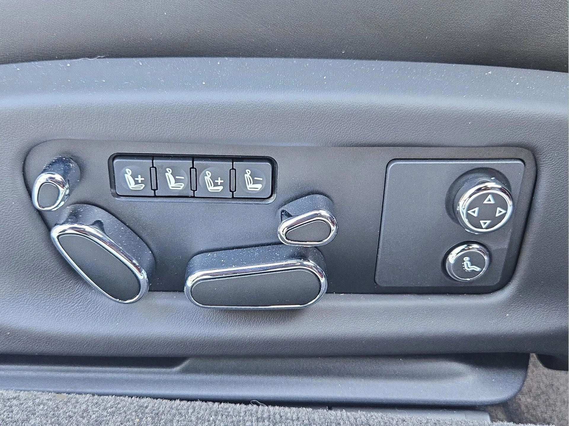 mph028_2089664571_2b738ed3807fa0e044944653fb928bc8x_682d11e91d