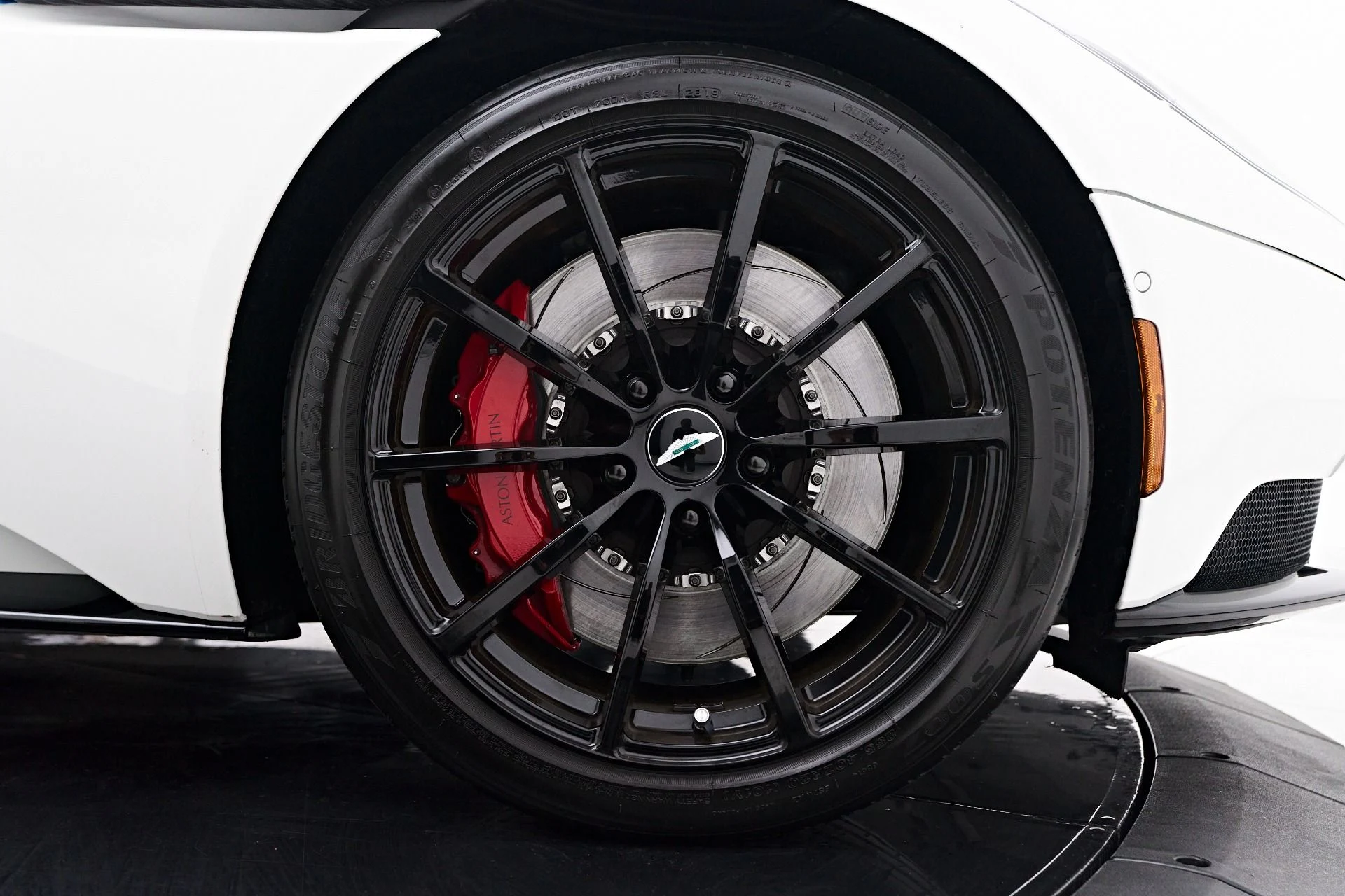 mph028_2097658486_Used_2020_Aston_Martin_DB_11_AMR_1756239357_4a32176b99