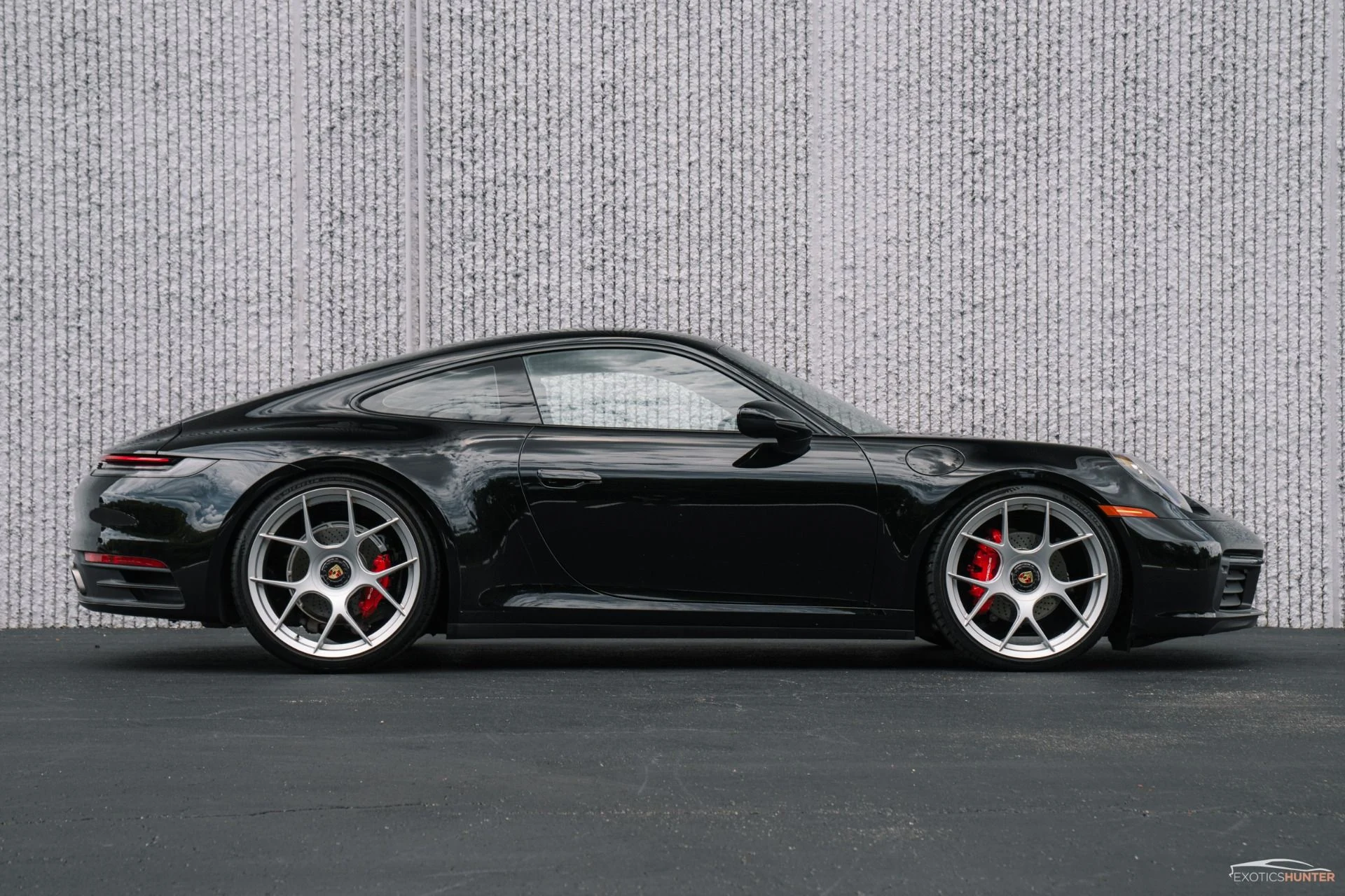 mph028_2100976069_Used_2022_Porsche_911_Carrera_1753304431_0ca27e40d1