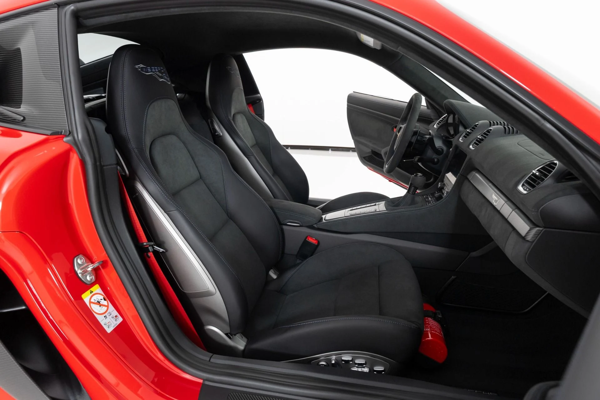 mph028_2106800737_Used_2024_Porsche_718_Cayman_GT_4_RS_1750205672_7a6c093be4