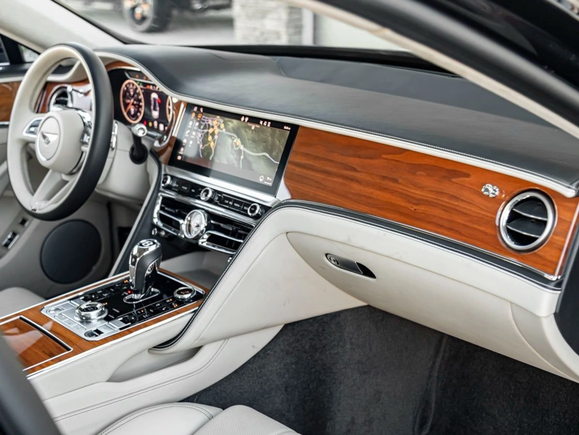 mph028_2113390947_29_52456ee414