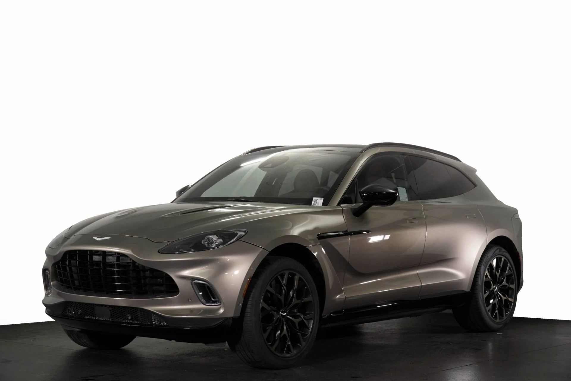 mph028_2118973734_Used_2021_Aston_Martin_DBX_Timeless_CPO_1767120477_a32a0e0971