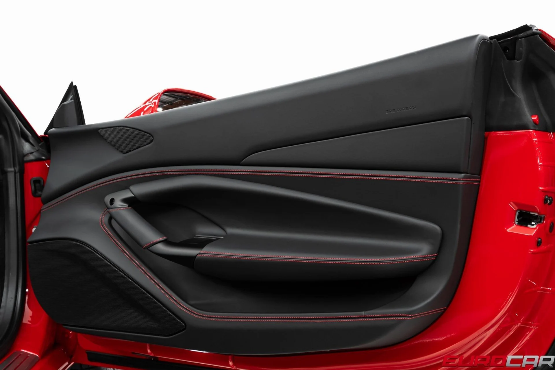 mph028_2121683692_image_29_41943ed2f3