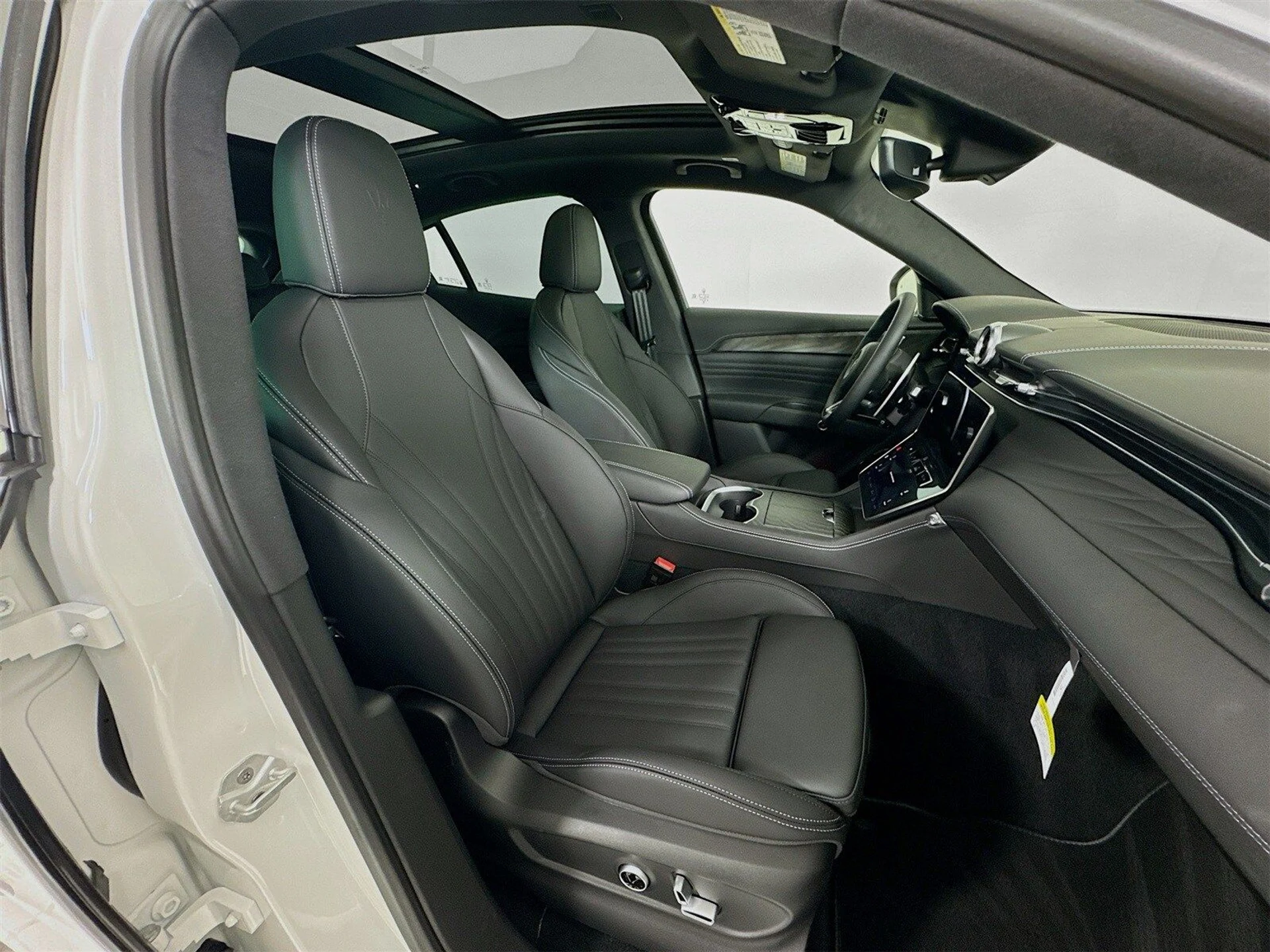 mph028_2122558497_4bdcfed3d421c1b362bd99b69b8c8fbdx_97ec6cd605