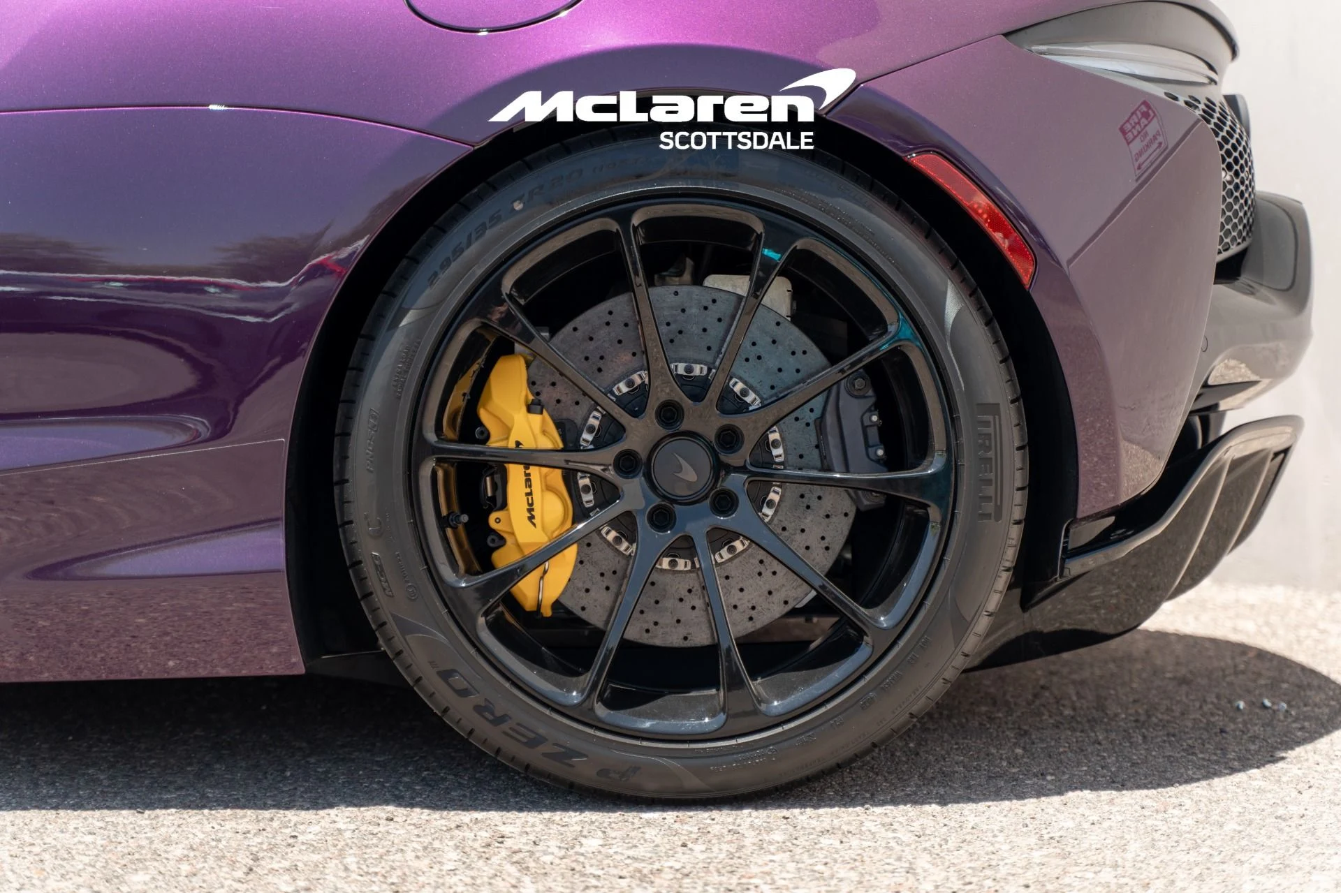 mph028_2122798620_Used_2025_MCLAREN_ARTURA_1780680167_21f44f42b5
