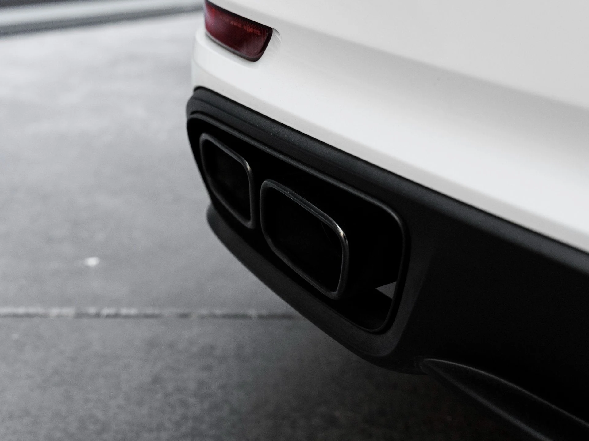 mph028_2126439632_29_6040d30f1b