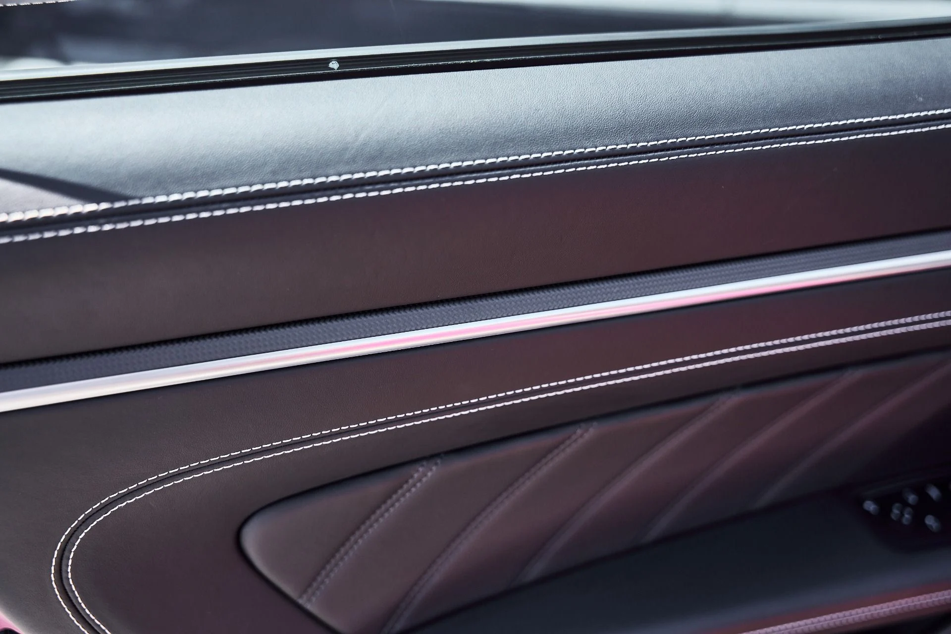 mph028_2128033518_Used_2024_Porsche_911_Turbo_S_1778551245_41f4561727