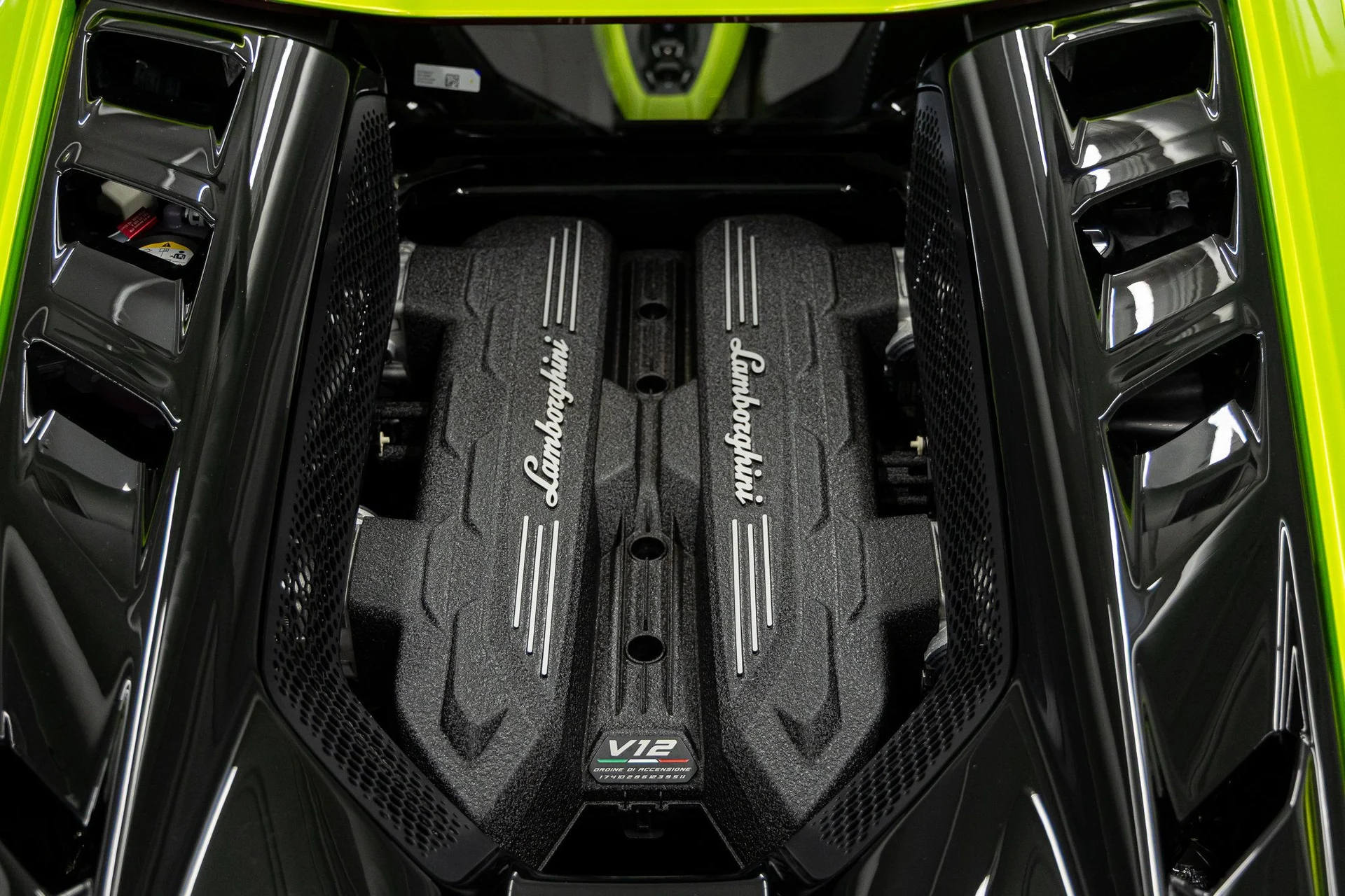 mph028_2130966025_b818f635f6234c8ddc6e51b4bdc70fb4x_9385fa6a94