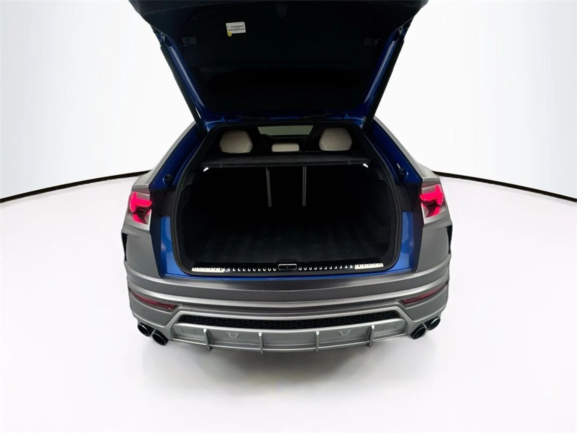 mph028_2132036793_7430f0ddf89e88a41836eb87c0b10978_27466e9b47