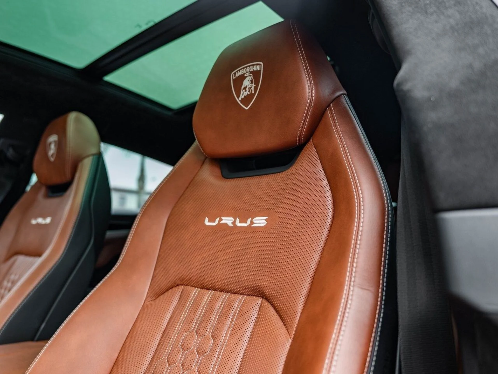 mph028_2133918885_5c4a44d158f8edf0141bc3fbccd18275x_7d185e6ac6