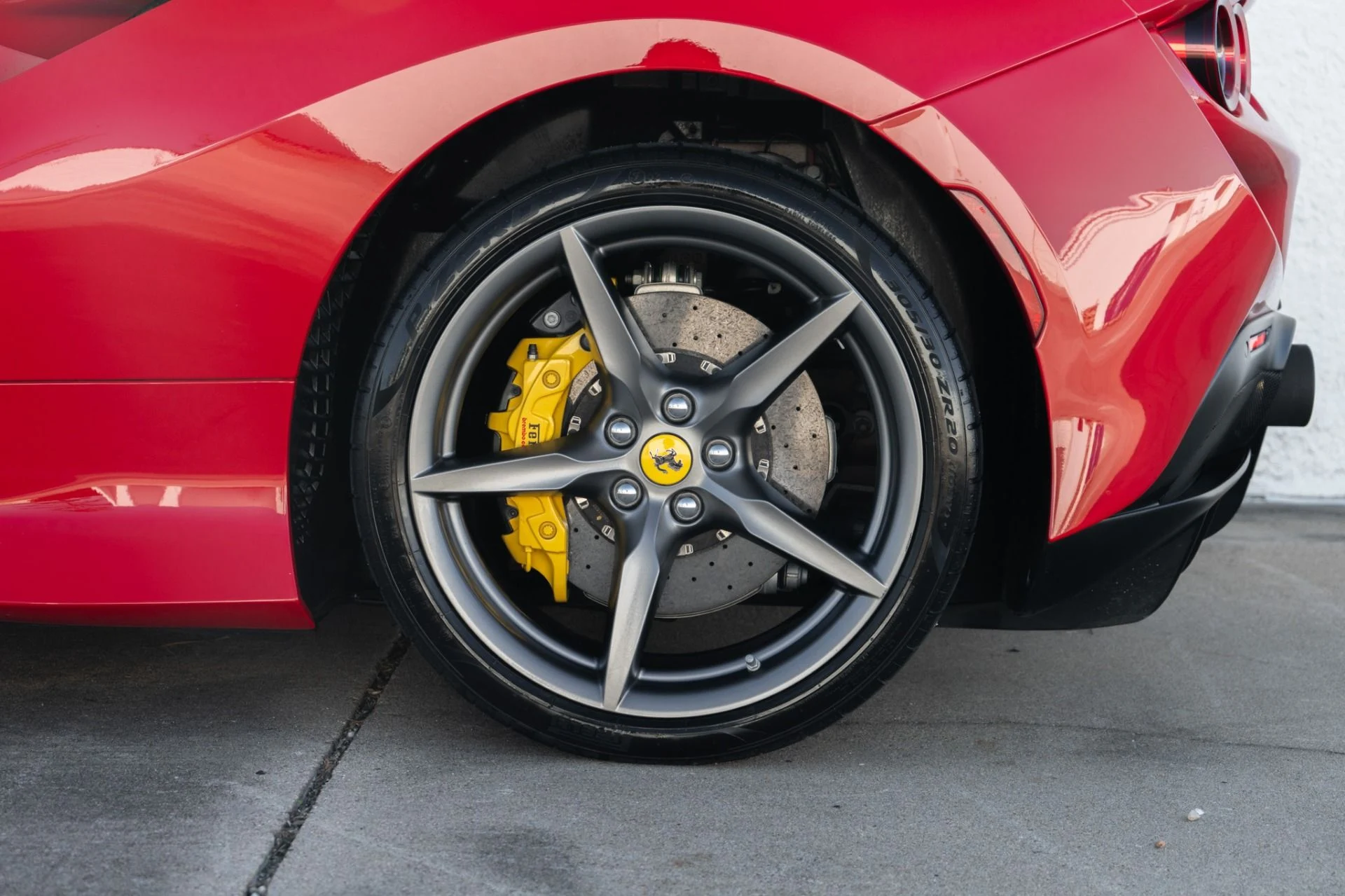 mph028_2136834061_Used_2022_Ferrari_F8_Tributo_1773444100_88b6fb3fd7