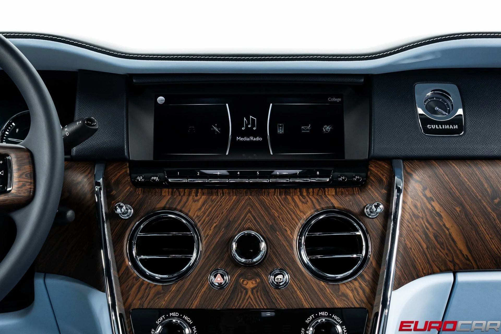 mph028_2137650500_image_29_dc51db72ba