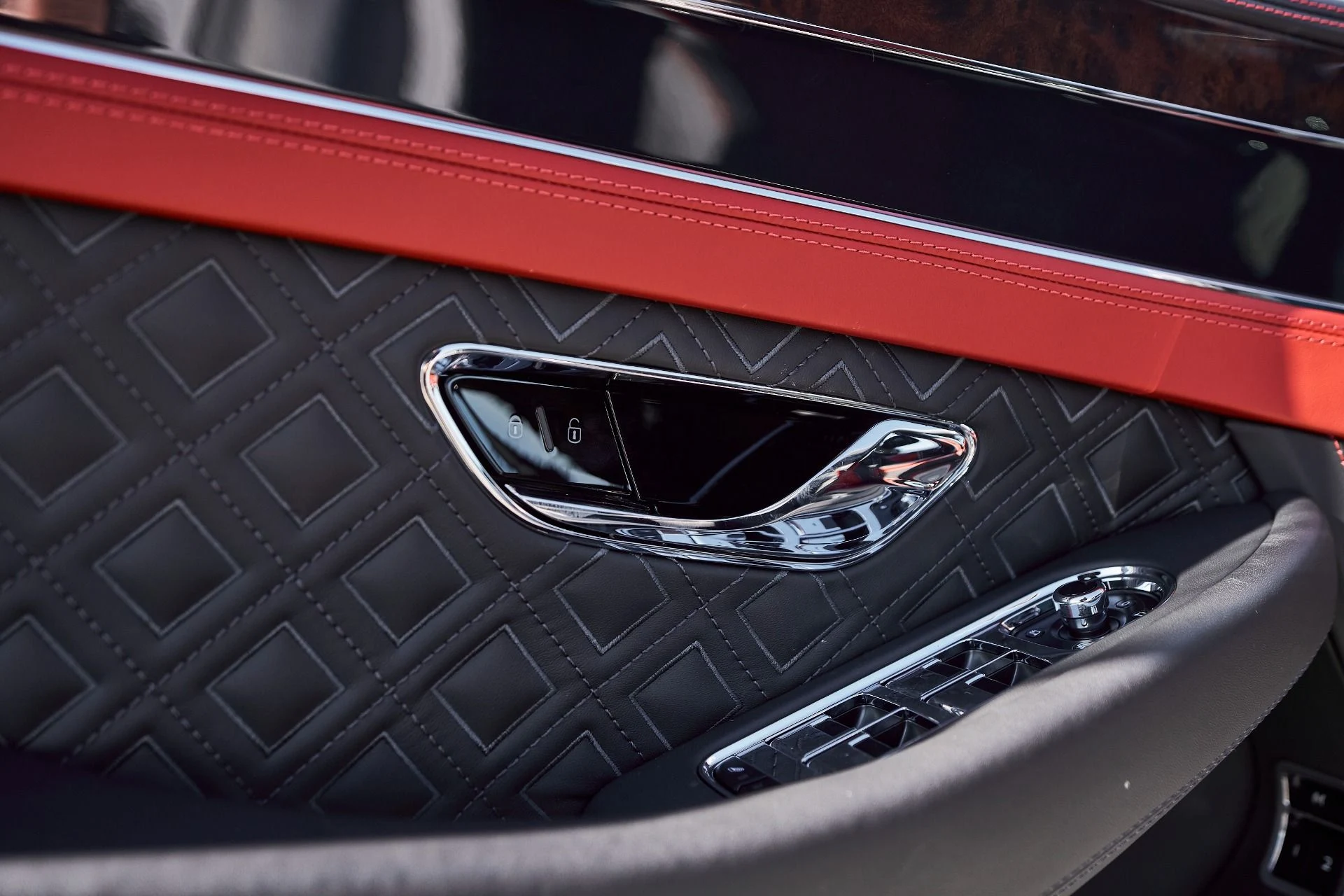 mph028_2138639546_Used_2023_Bentley_Continental_GT_Azure_1764903580_db5f15b72b