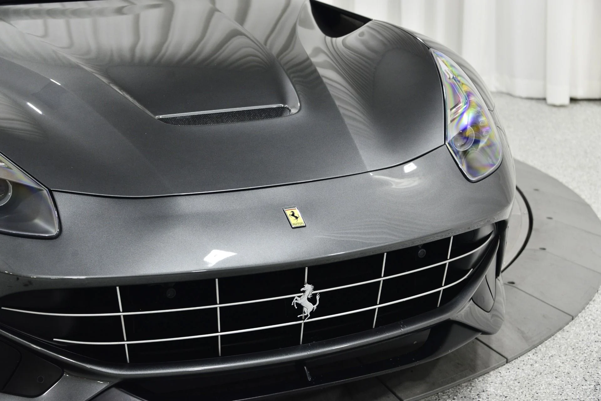 mph028_2144848931_Used_2015_Ferrari_F12berlinetta_1756410303_feee5443a3