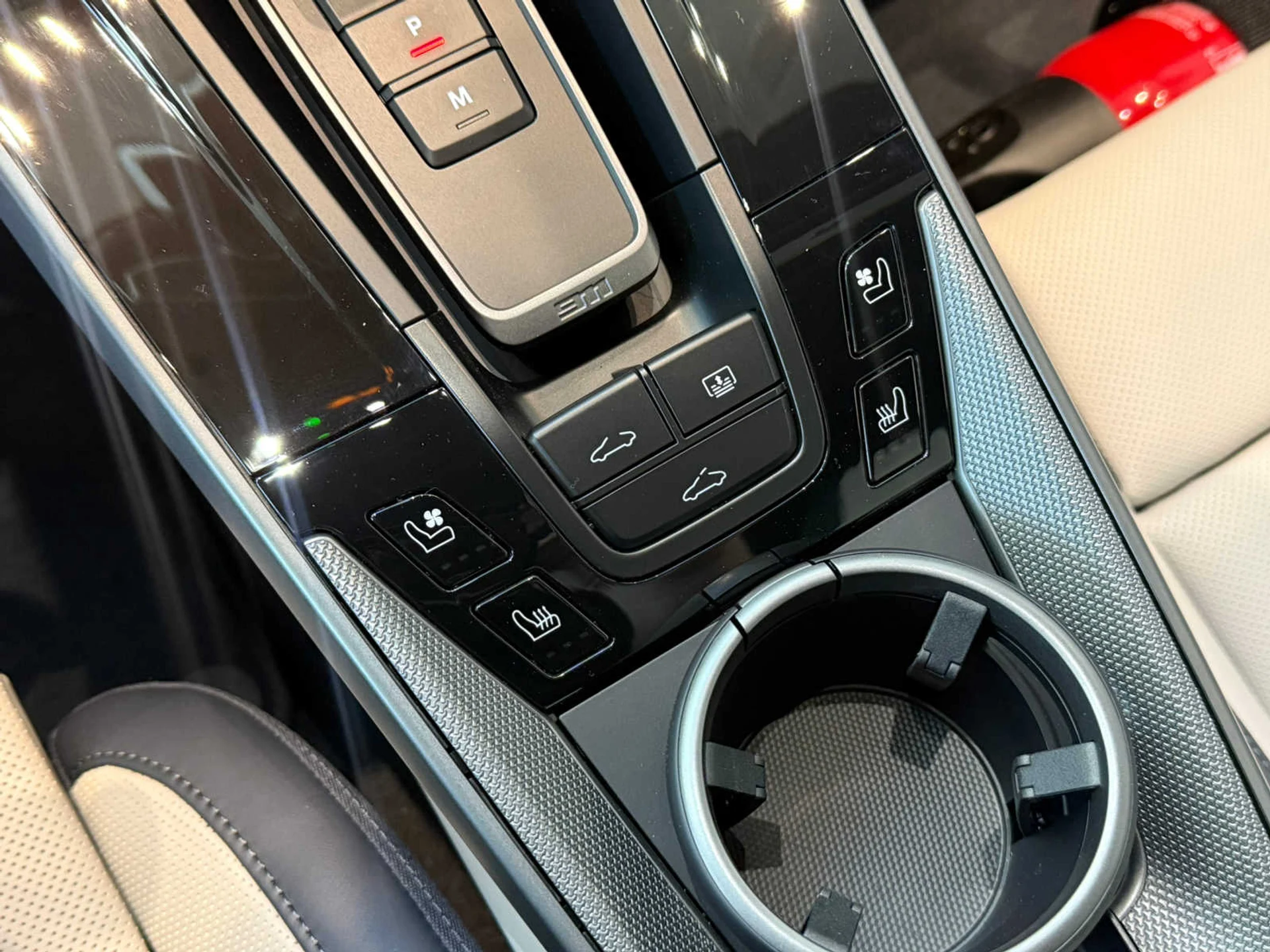 mph028_2150085125_cb22c13c0a528275d474c2c1d067fec6x_404f70d88a