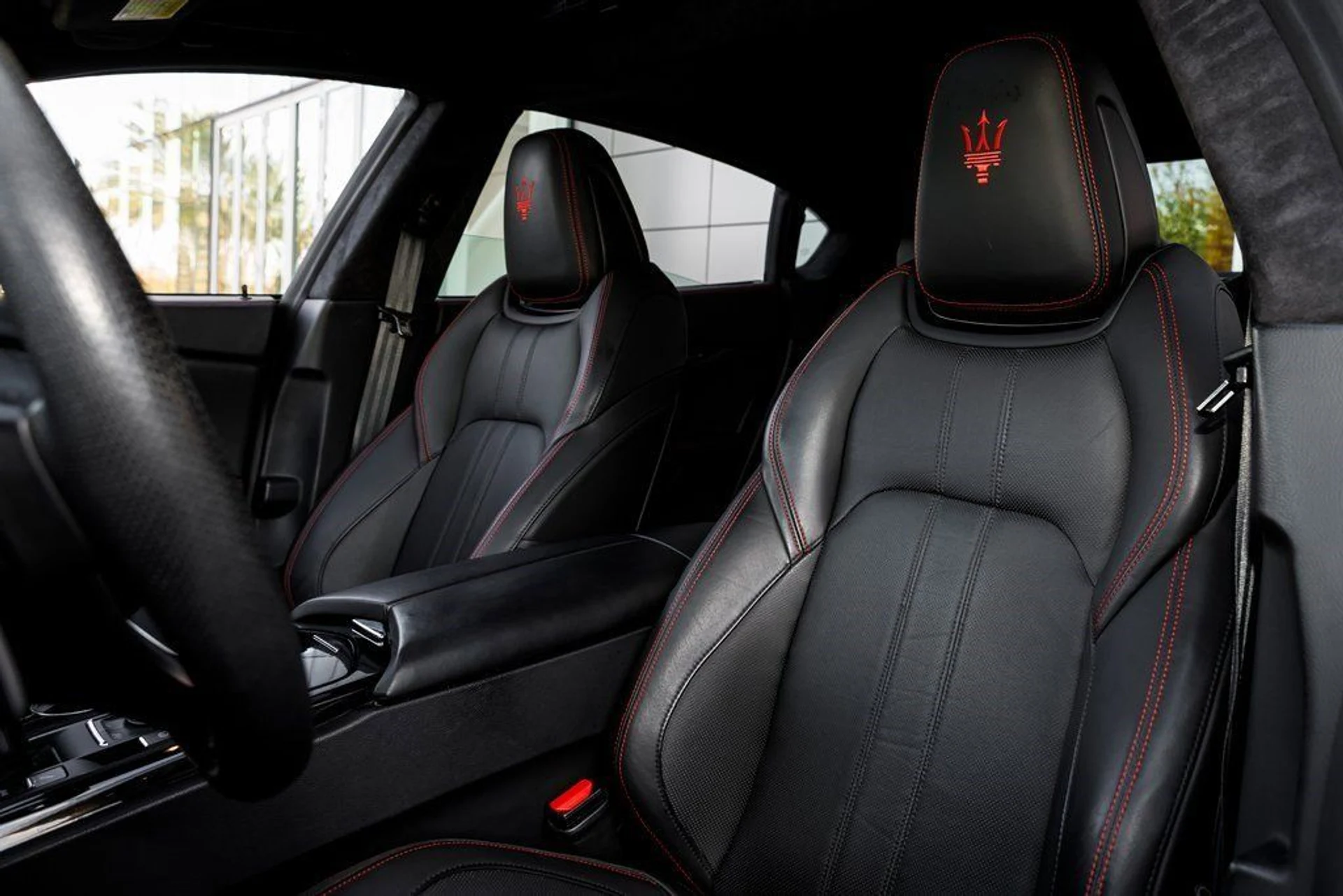 mph028_2150906299_ace785780965579a3fda057f06d418be_9f19dce440