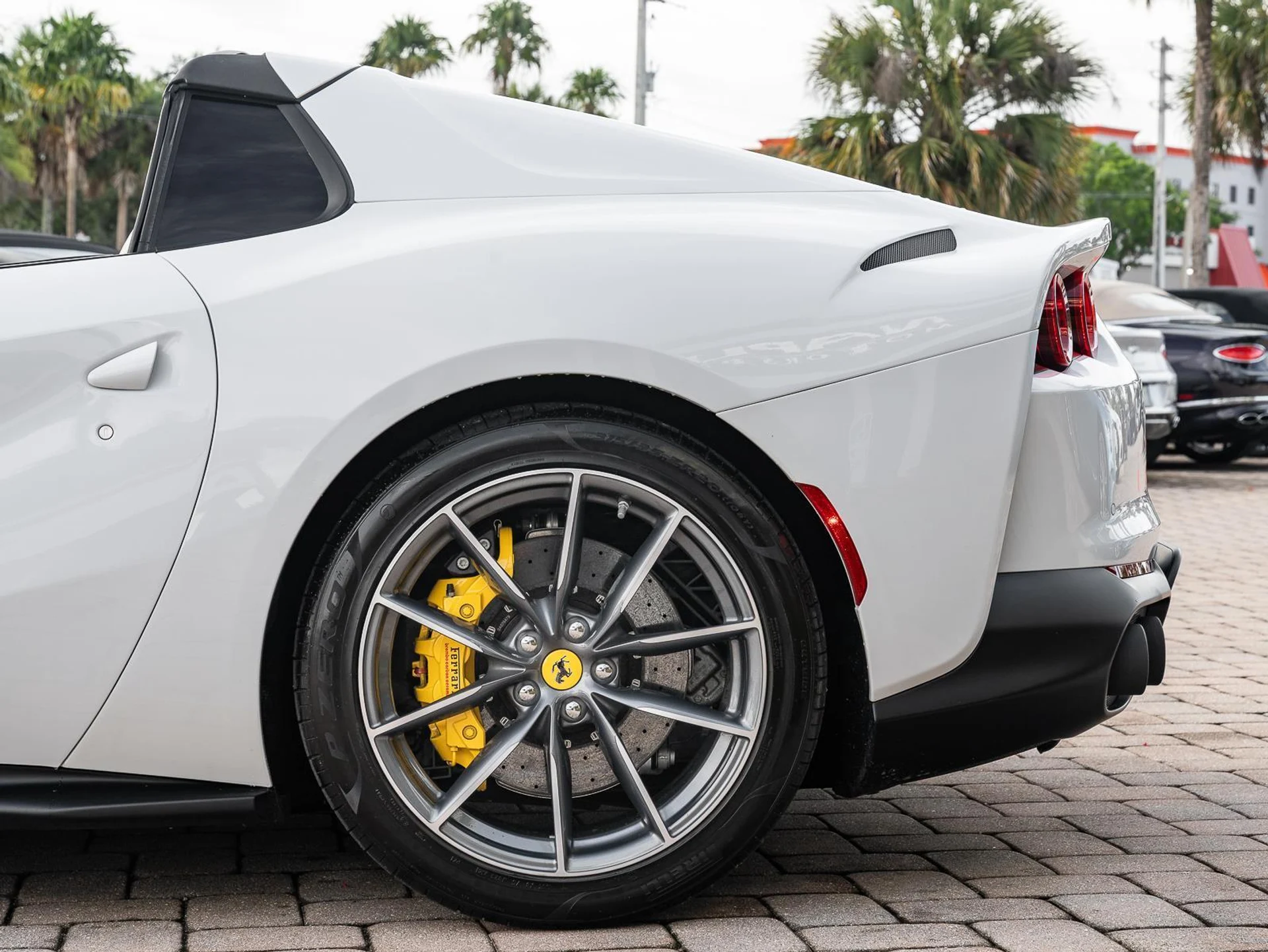mph028_2171401470_Used_2021_Ferrari_812_GTS_1779998616_84f9637379