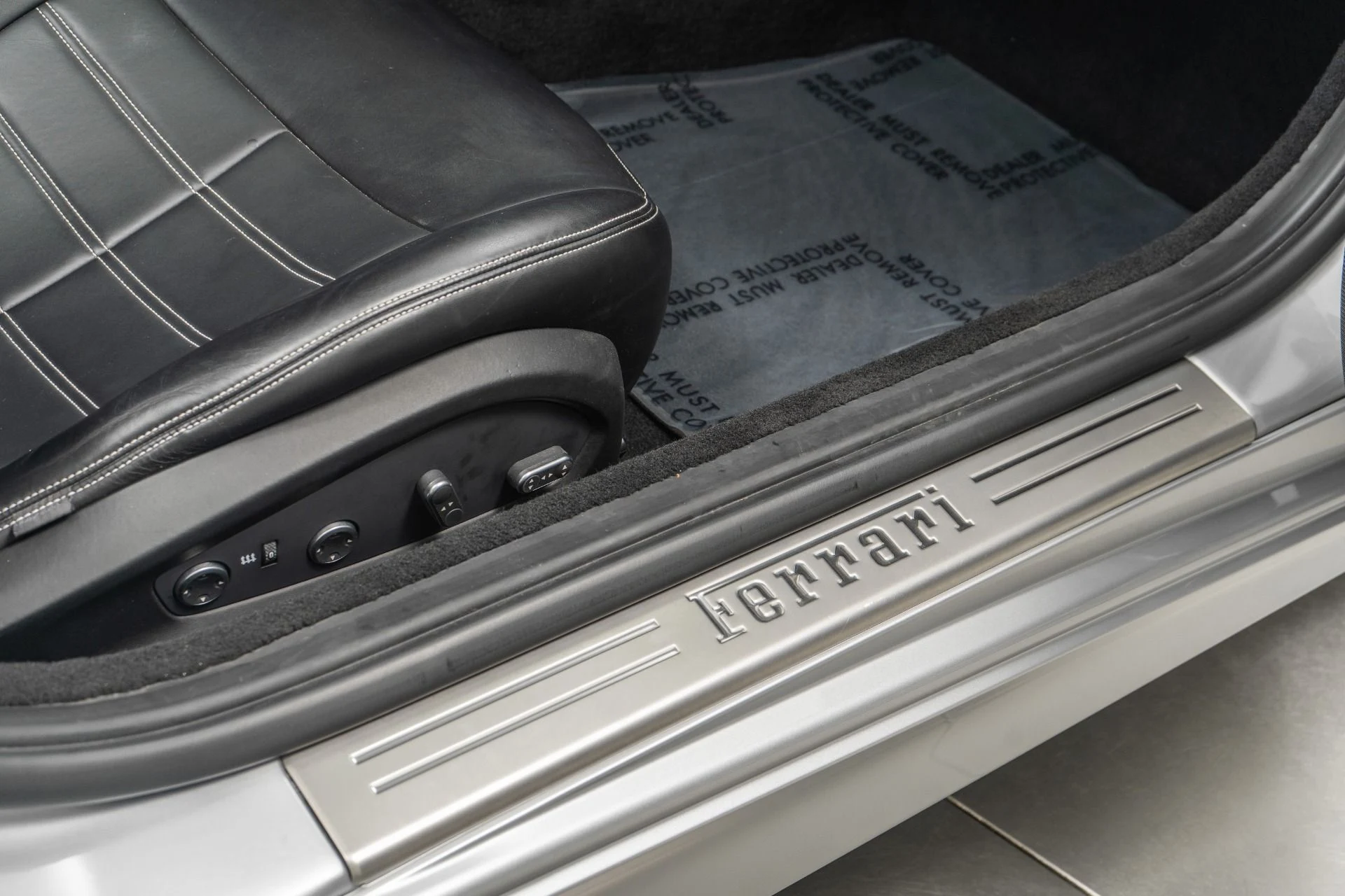 mph028_2174929647_Used_2015_Ferrari_California_T_1753996523_57f2d063a0