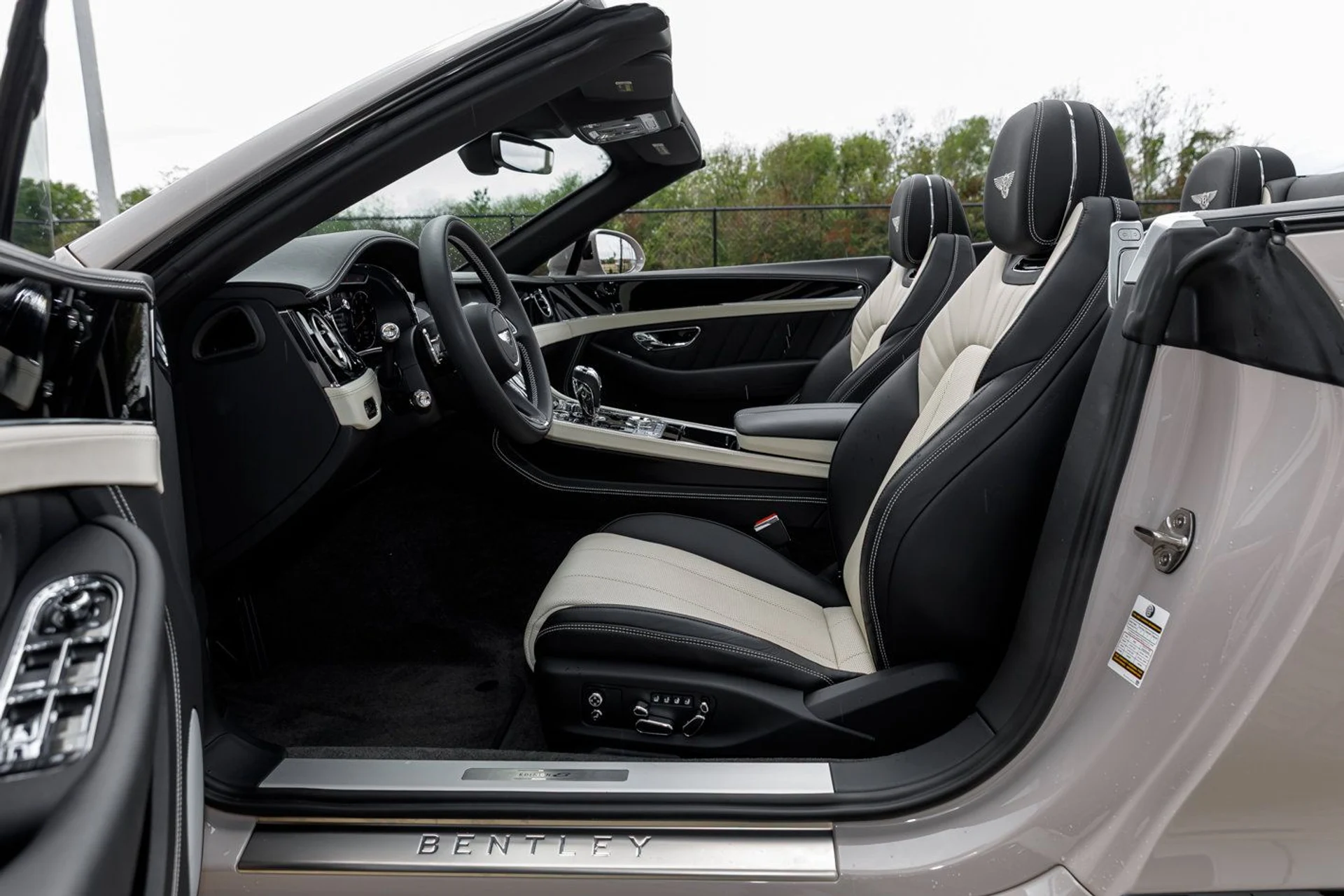 mph028_2182187689_231fc4cea7184877a7cf334bca253f24x_95c4674c7b