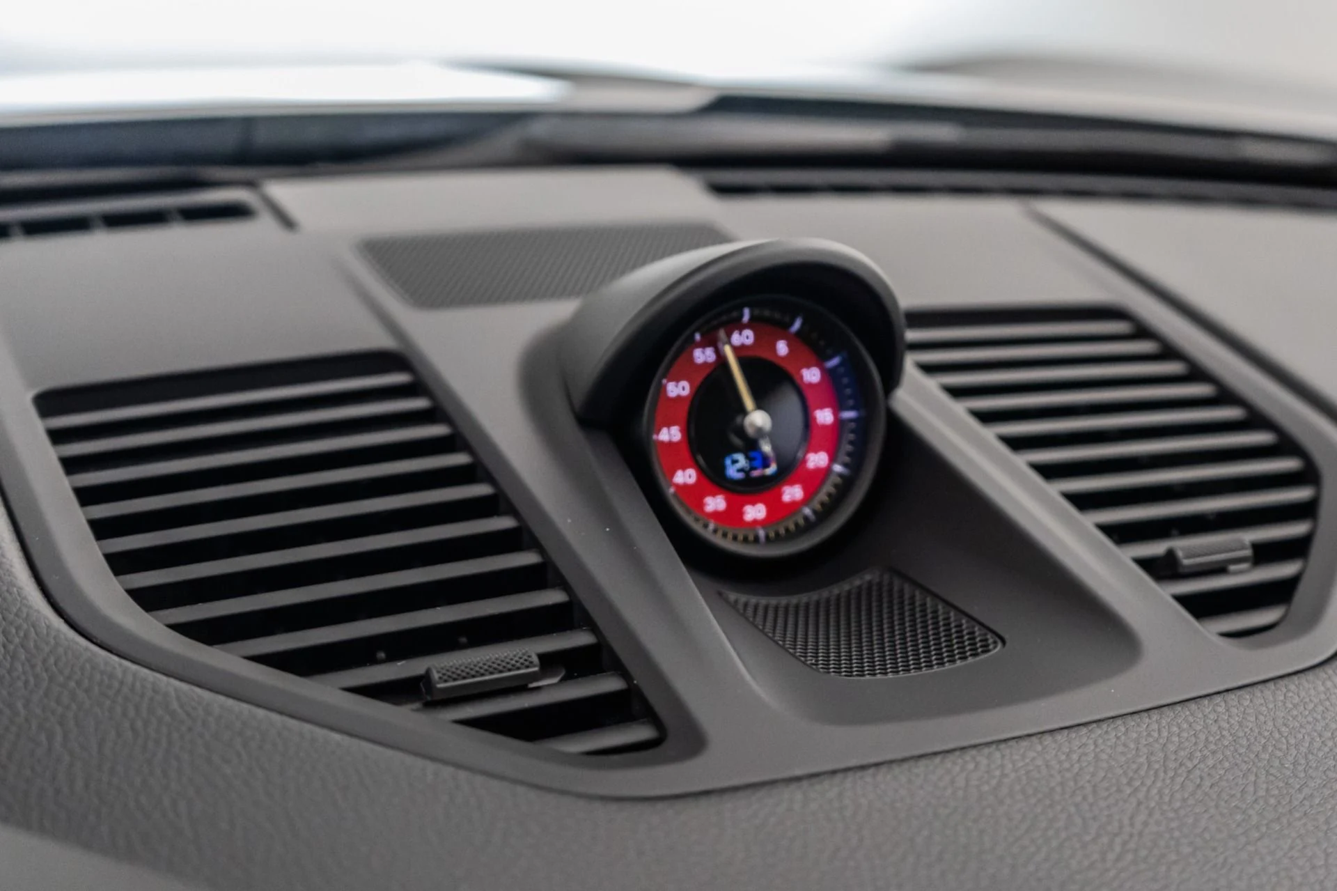 mph028_2186714345_Used_2022_Porsche_911_GT_3_Touring_1772824690_301ec6128d