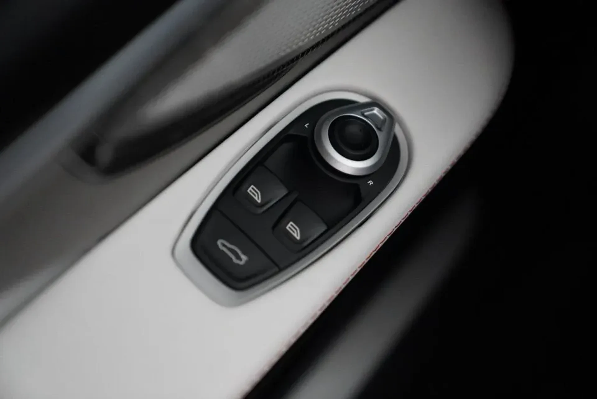 mph028_2192781577_7ecumnsqh9wmzwu6i32mgca4bgla_089af3417f