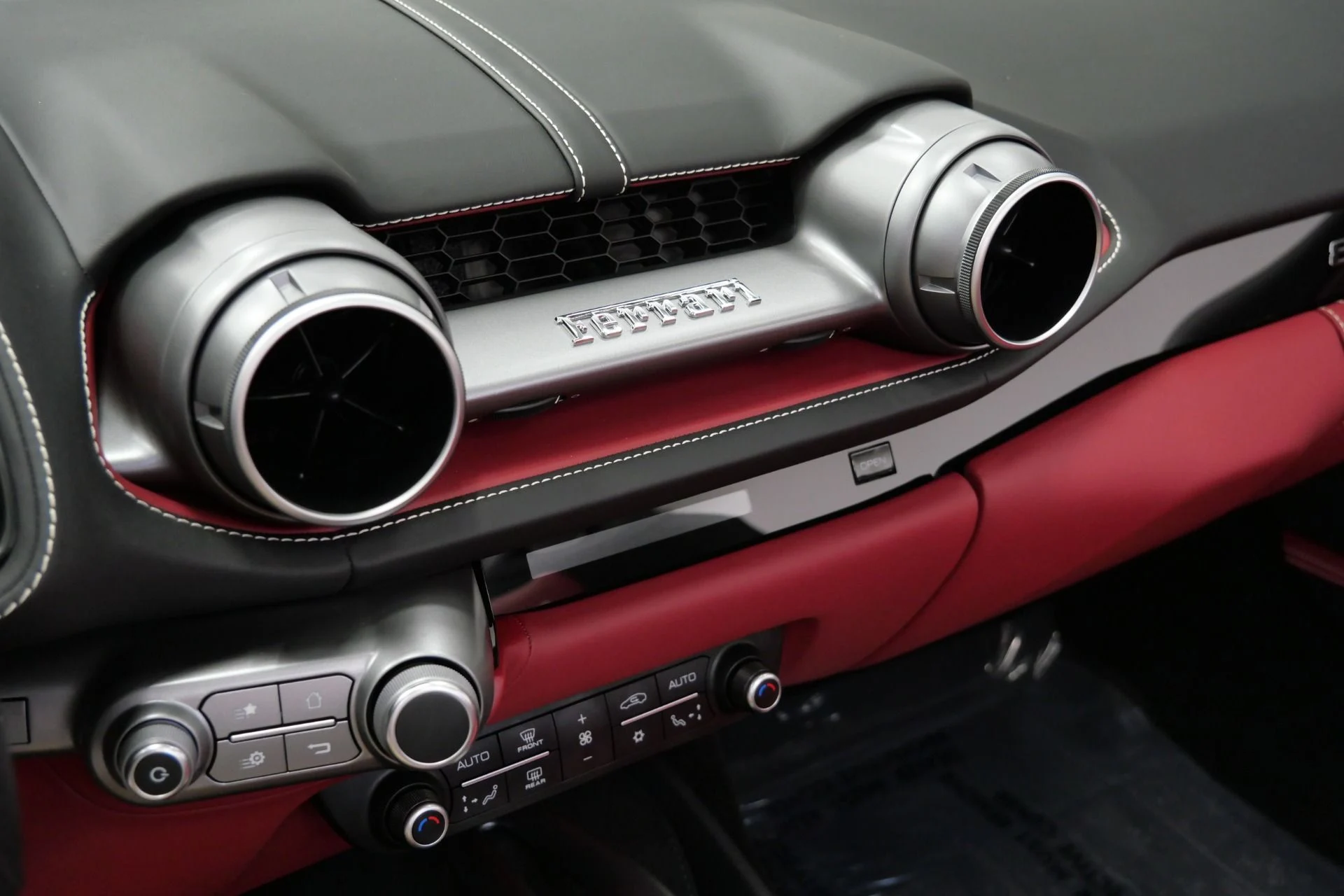 mph028_219640305_Used_2021_Ferrari_812_GTS_Very_Low_Miles_Classic_Colors_Suspension_Lifter_1788450989_20b3f1bdf6